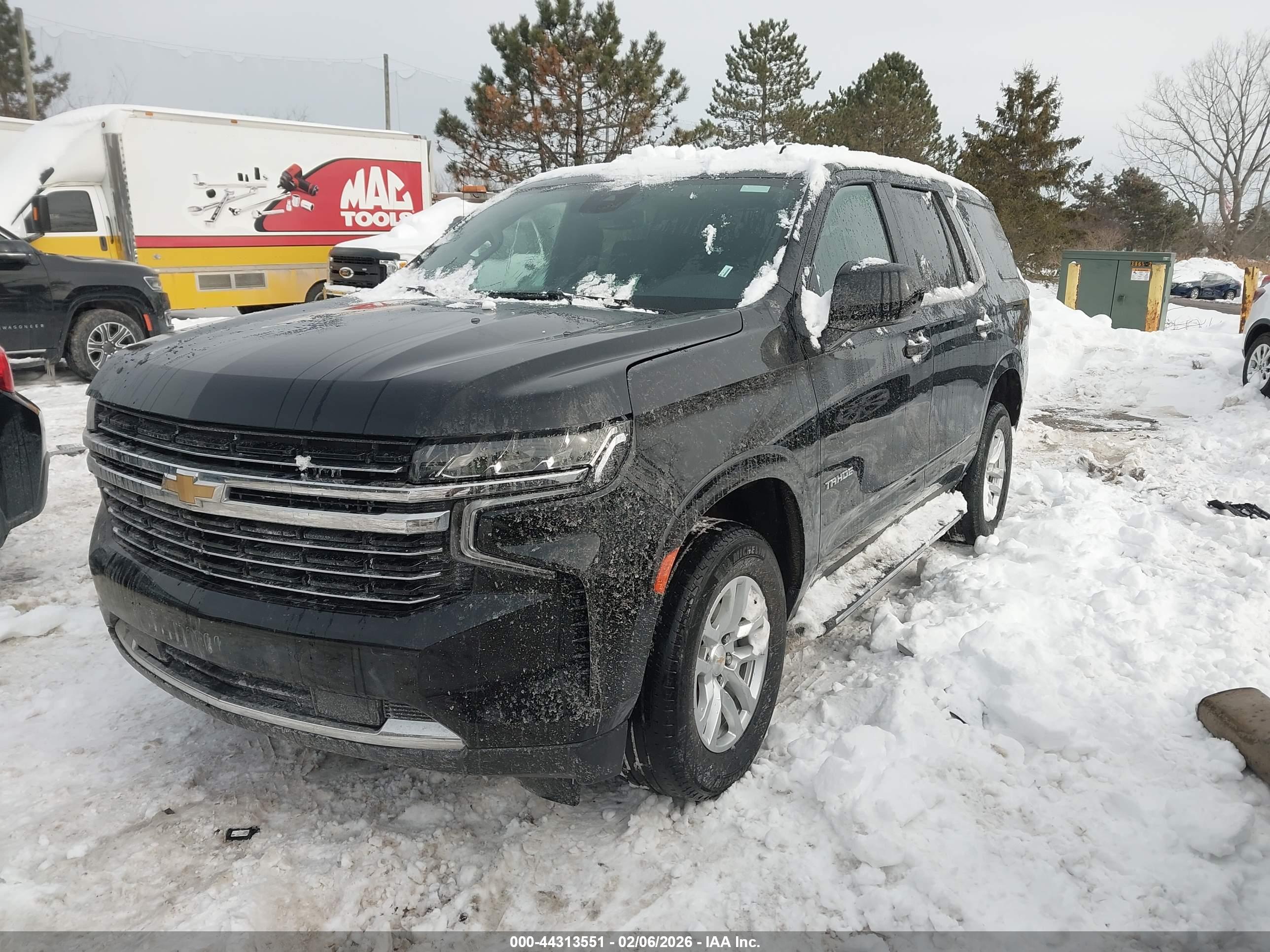 CHEVROLET TAHOE image 2
