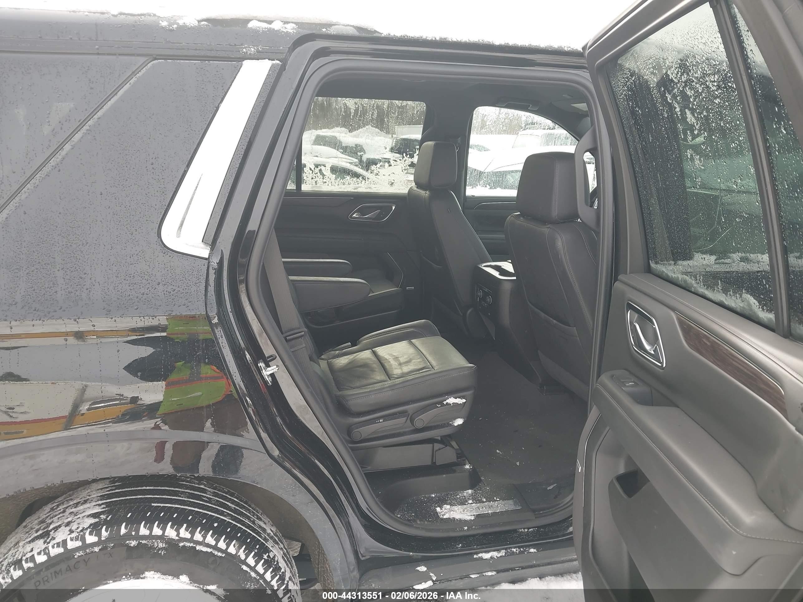 CHEVROLET TAHOE image 8