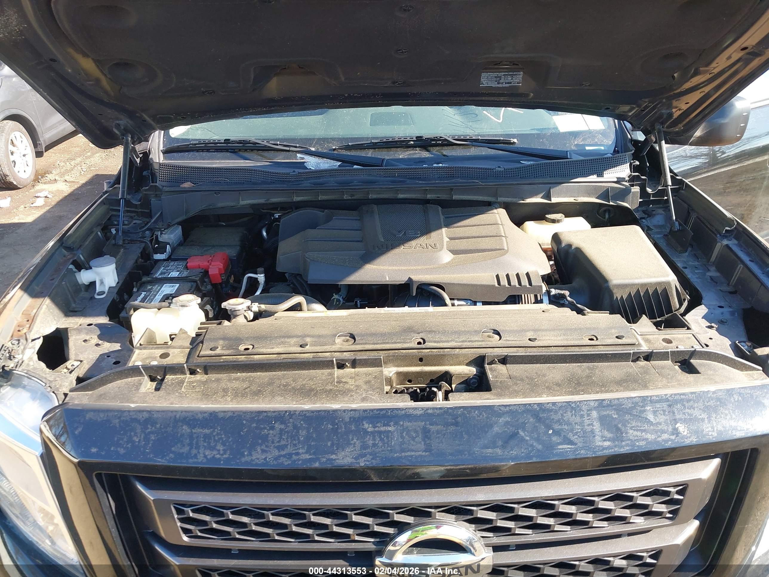 NISSAN TITAN image 10