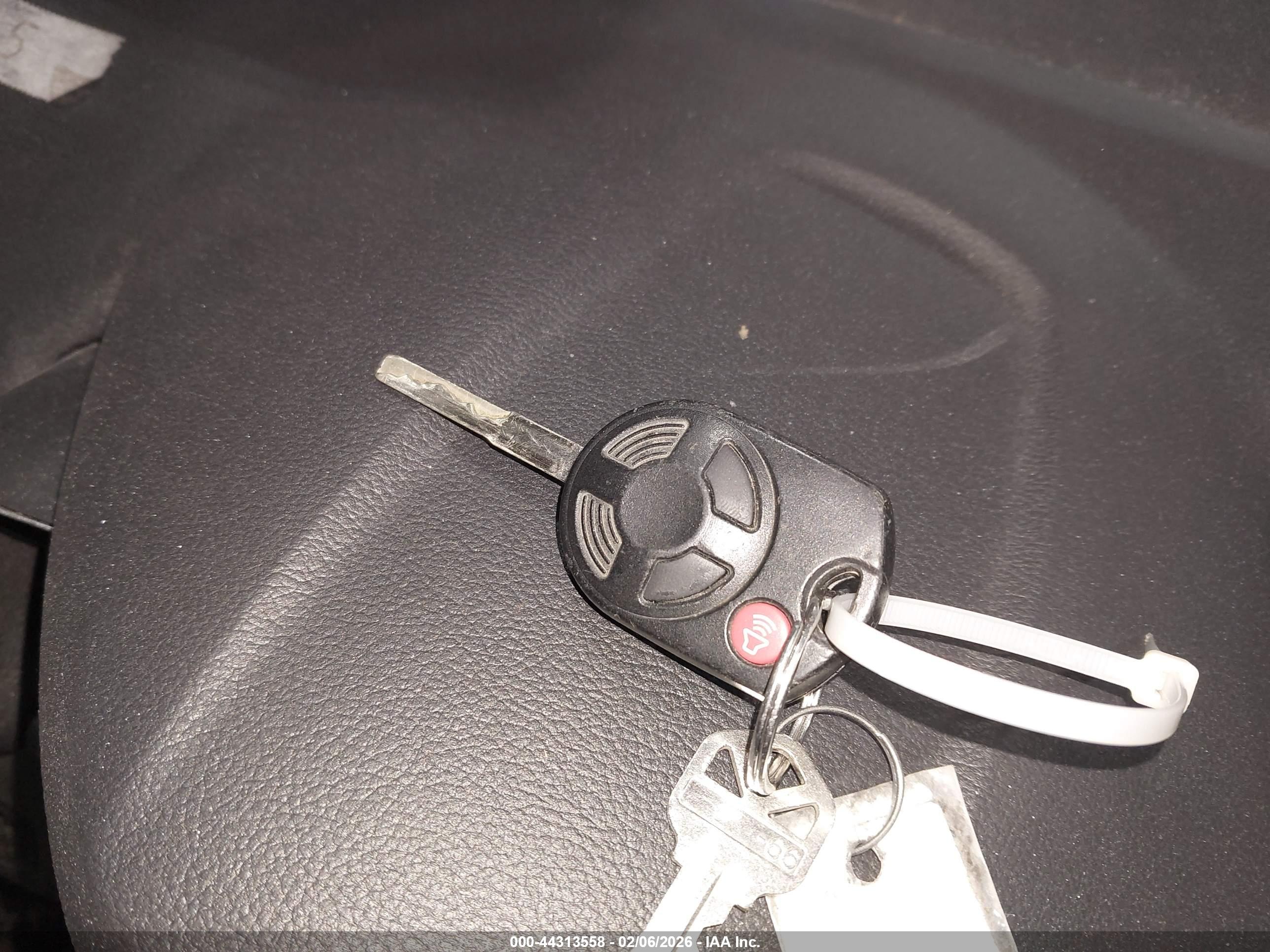 FORD ESCAPE image 11
