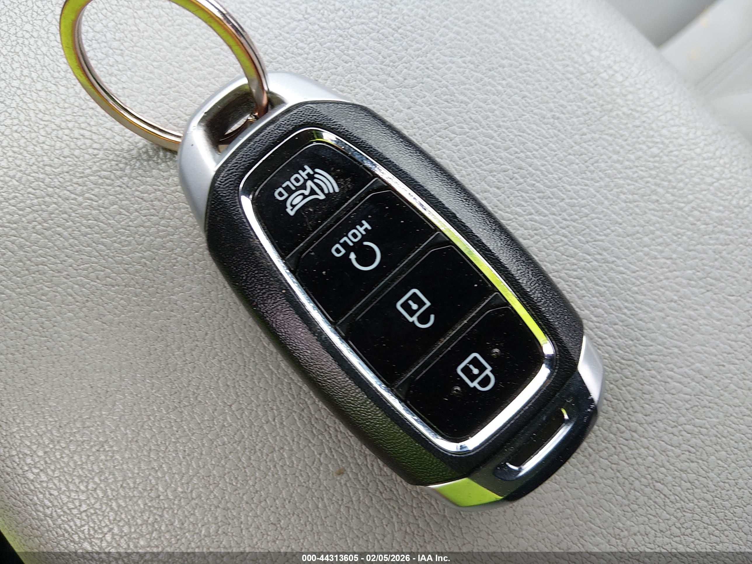 HYUNDAI KONA image 11