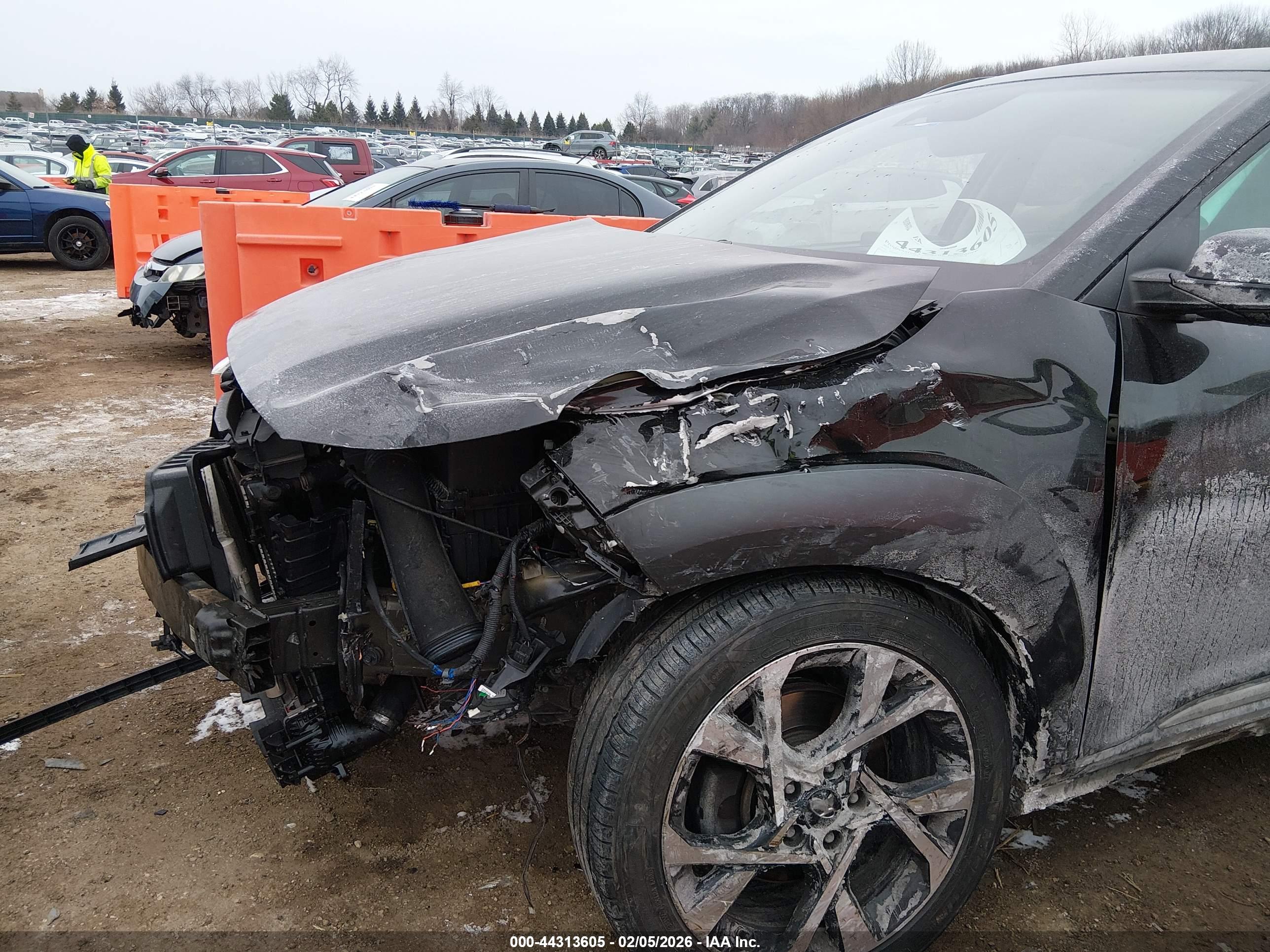 HYUNDAI KONA image 6