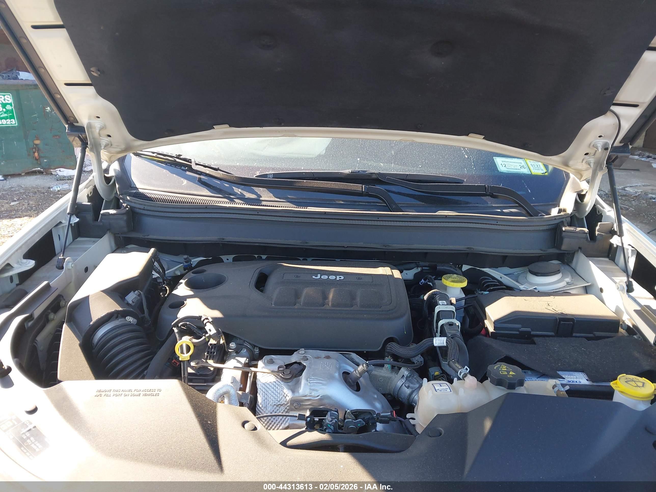 JEEP CHEROKEE image 10