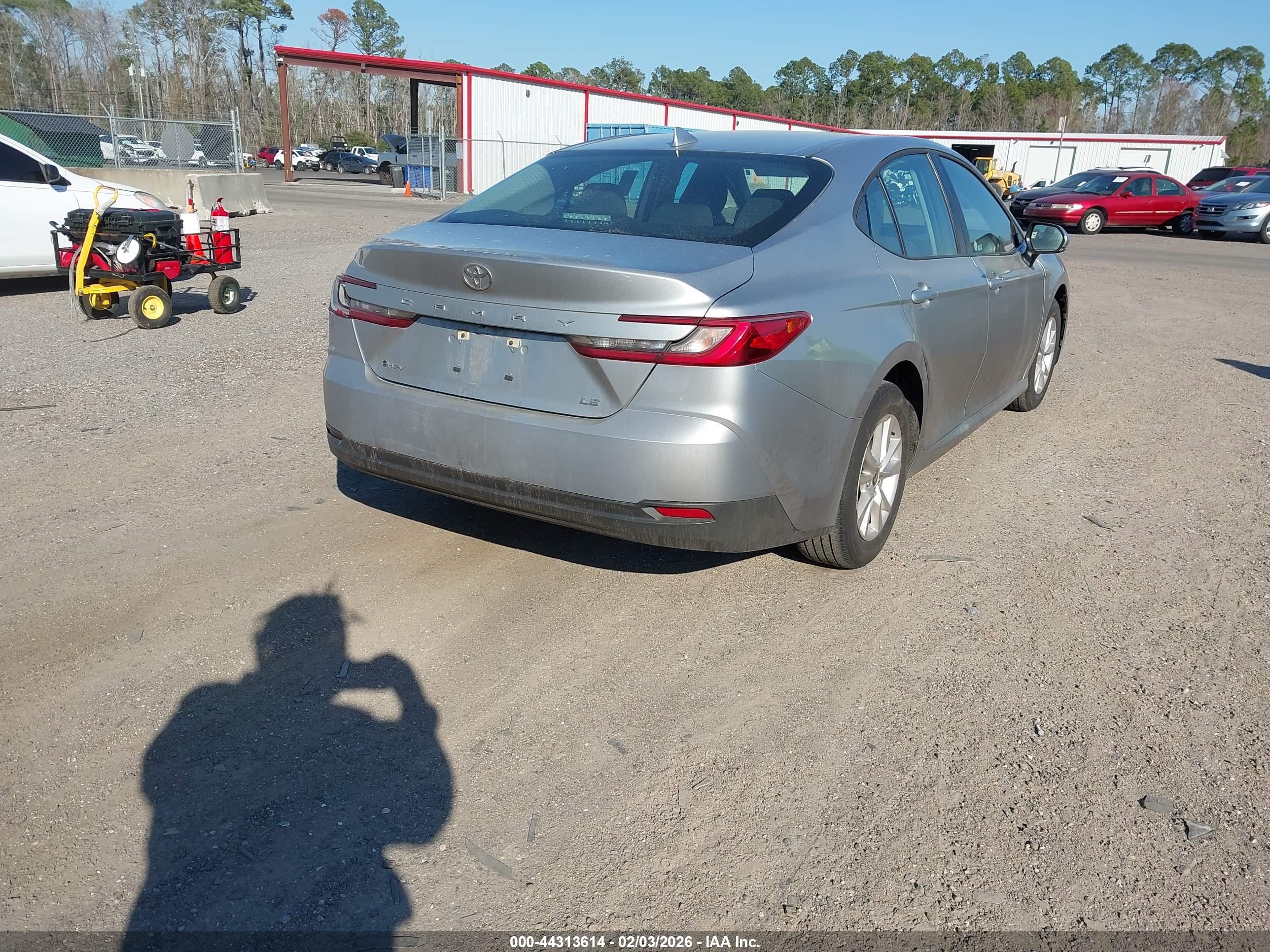 TOYOTA CAMRY image 4