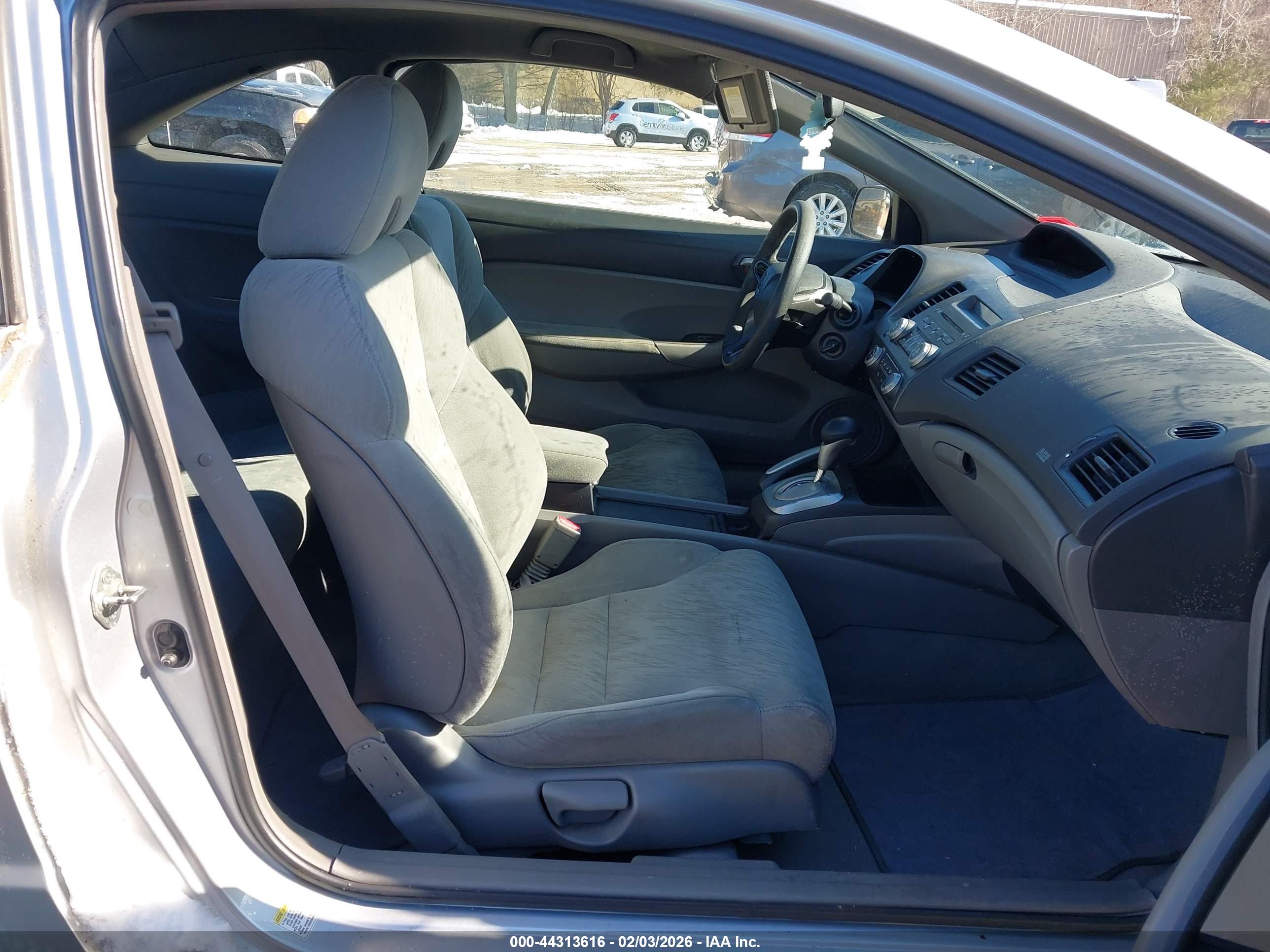 HONDA CIVIC image 5