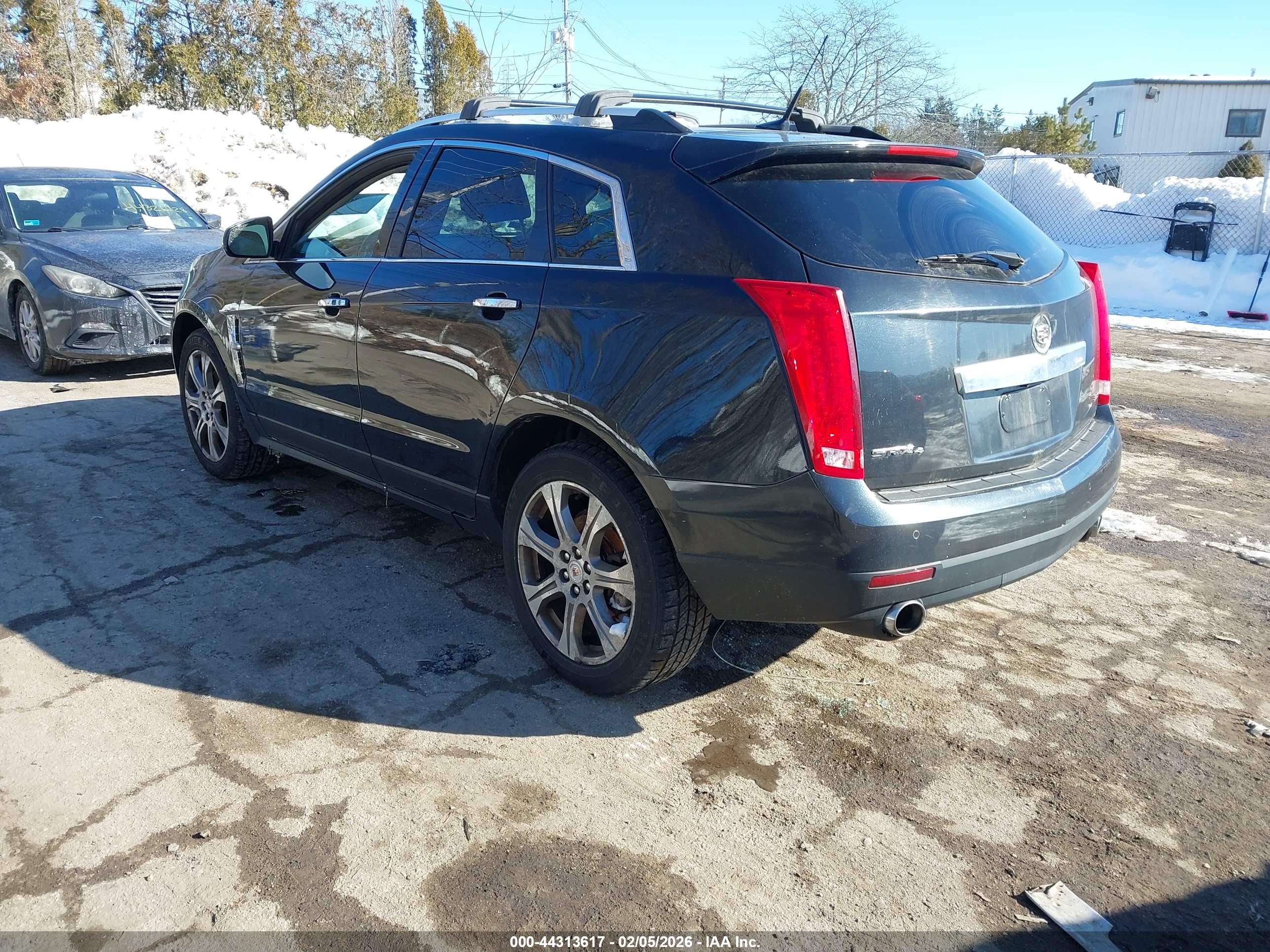 CADILLAC SRX image 3