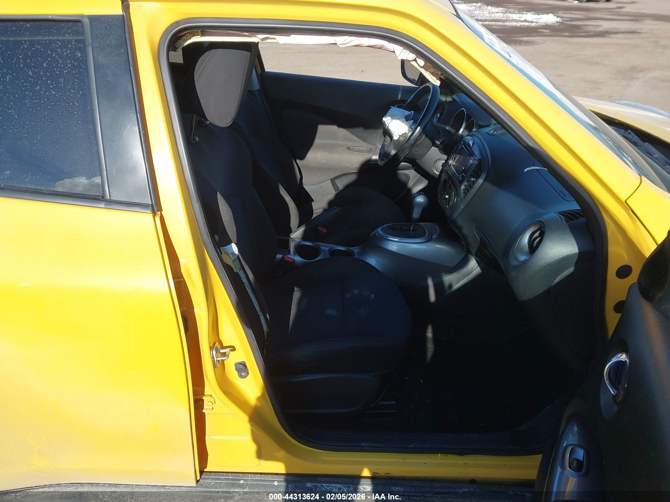 NISSAN JUKE image 5