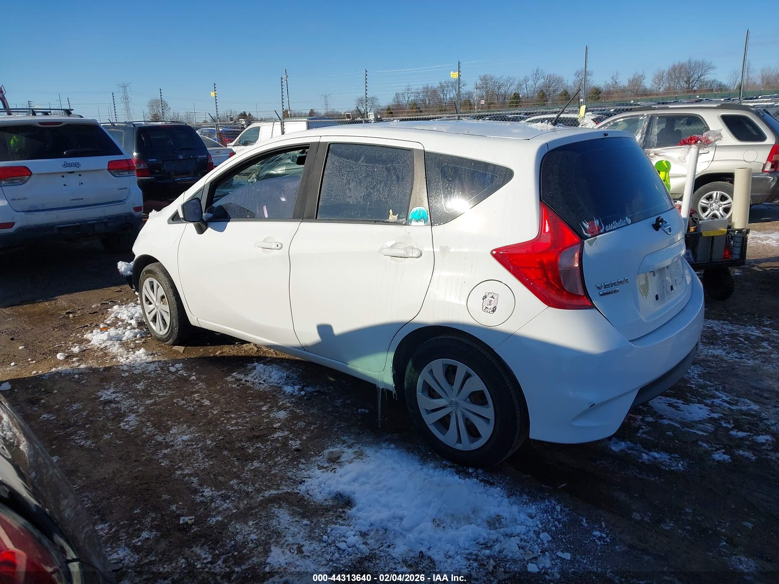 NISSAN VERSA image 3