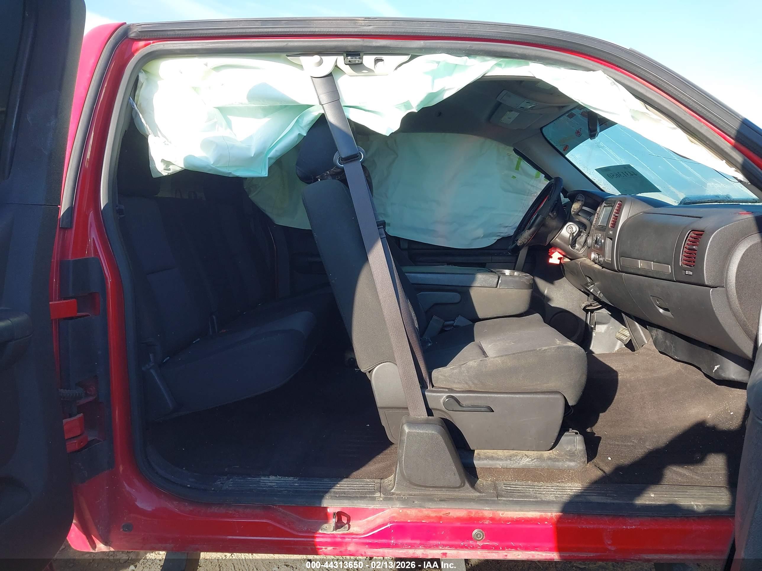 CHEVROLET SILVERADO image 8