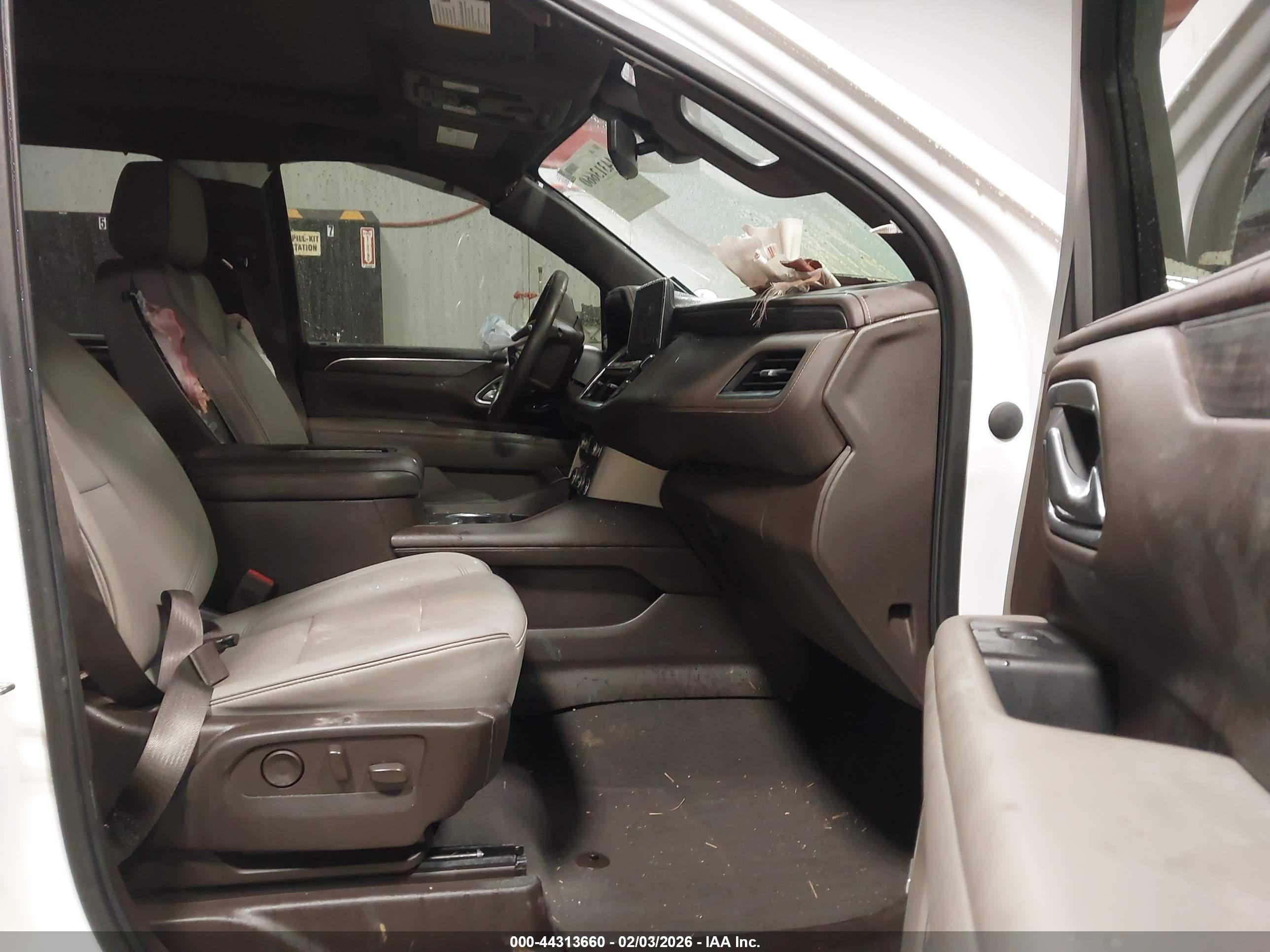 GMC YUKON image 5
