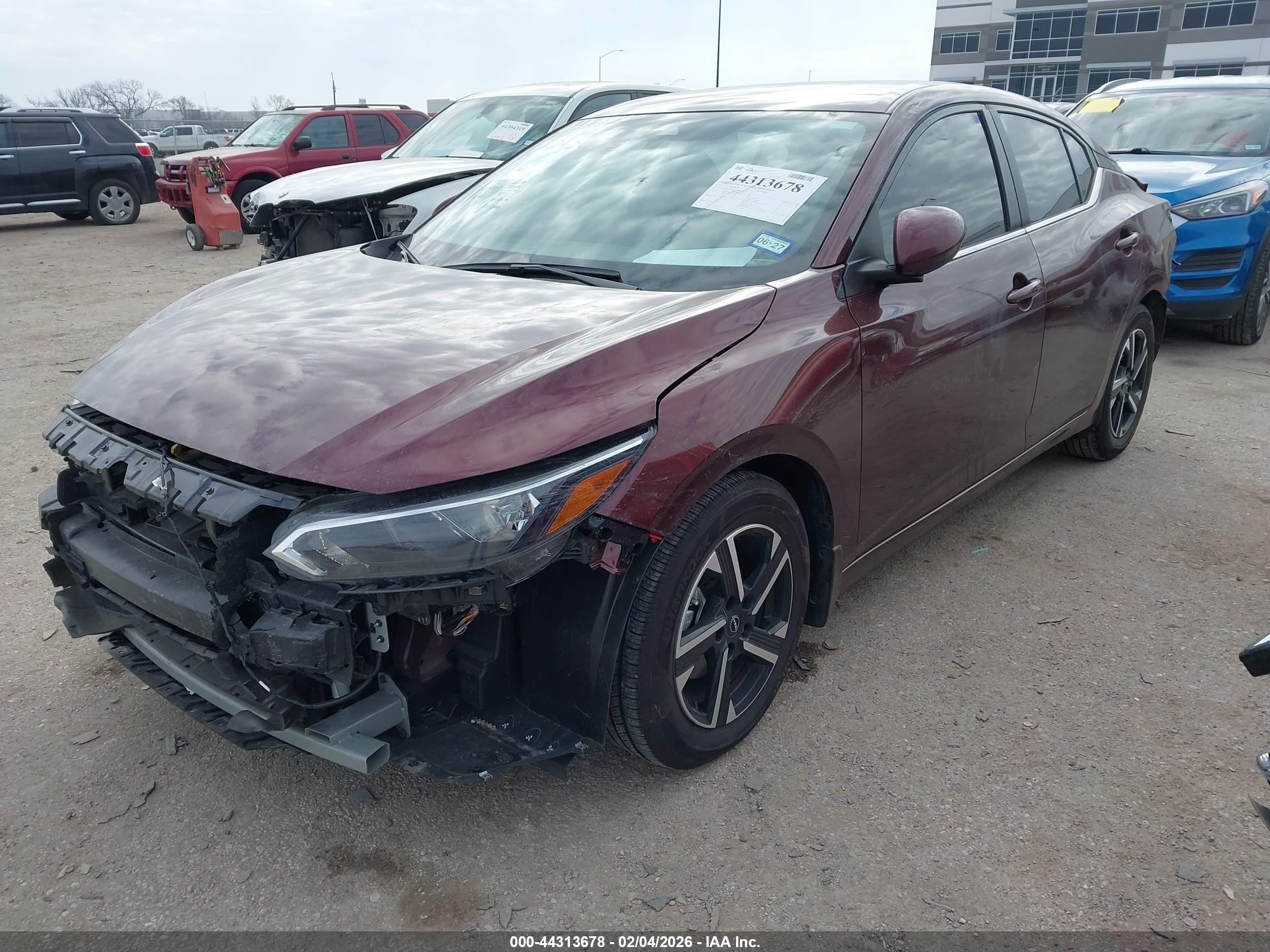 NISSAN SENTRA image 2