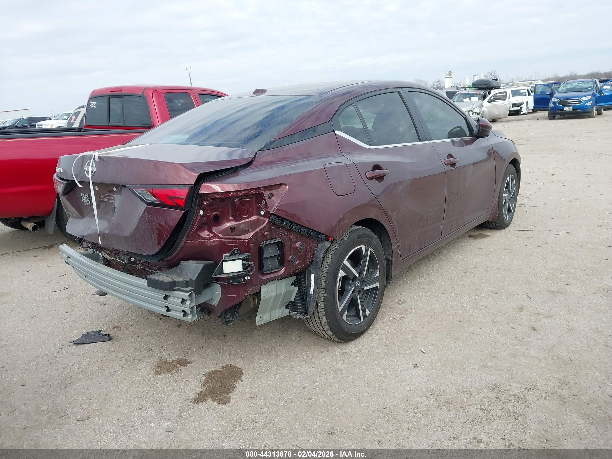NISSAN SENTRA image 4