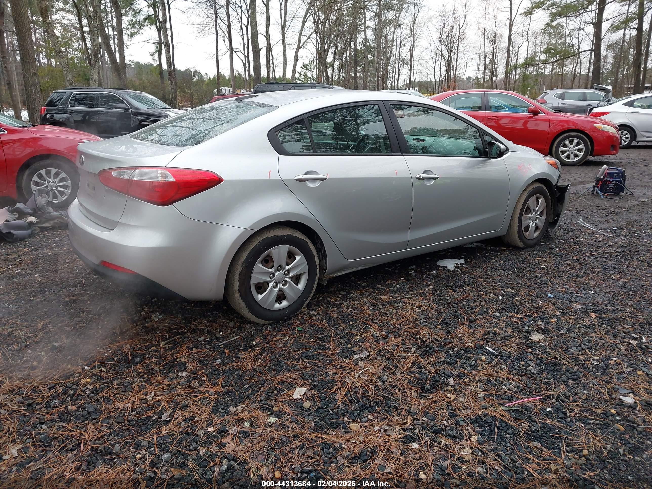 KIA FORTE image 4