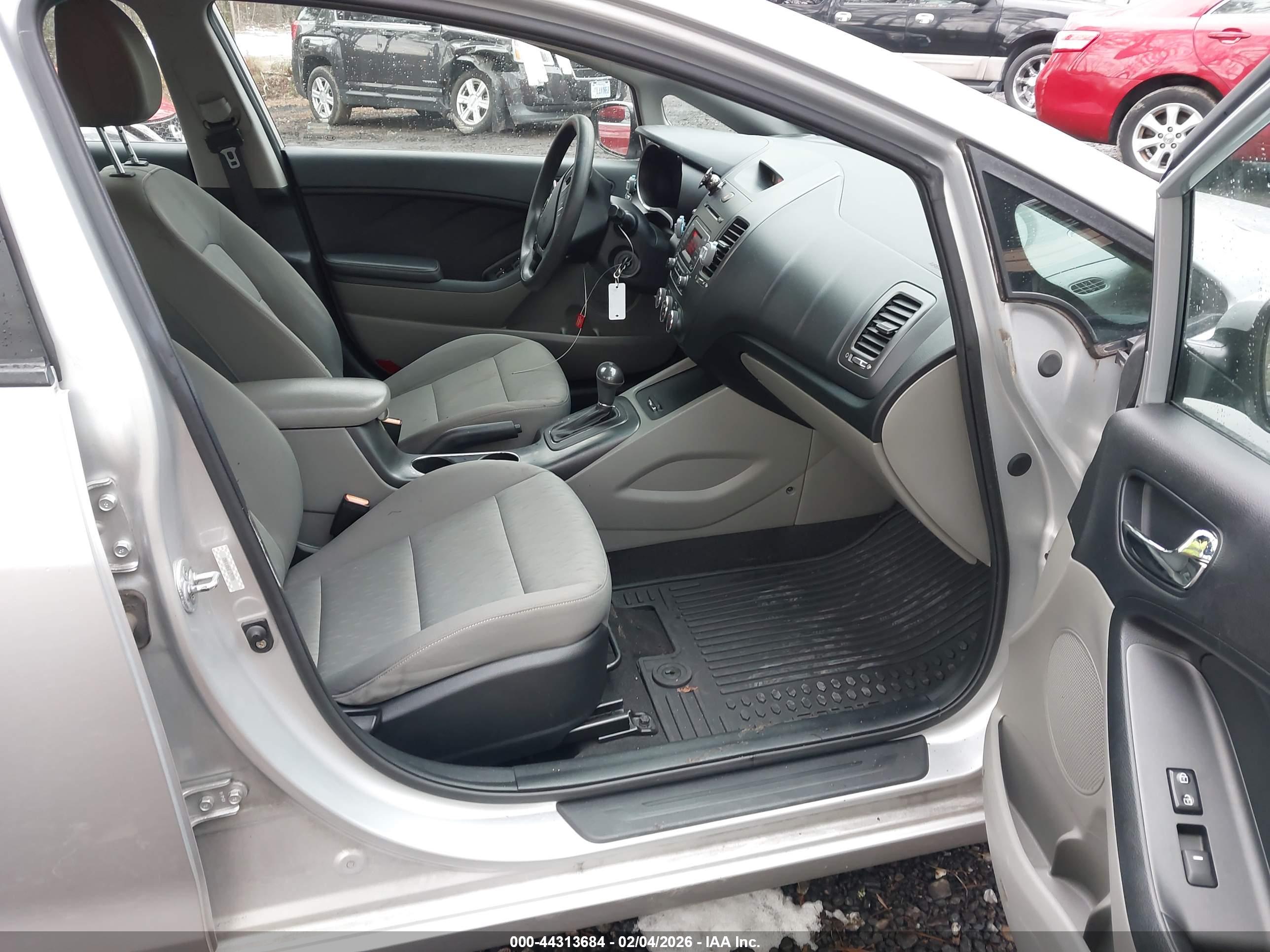 KIA FORTE image 5