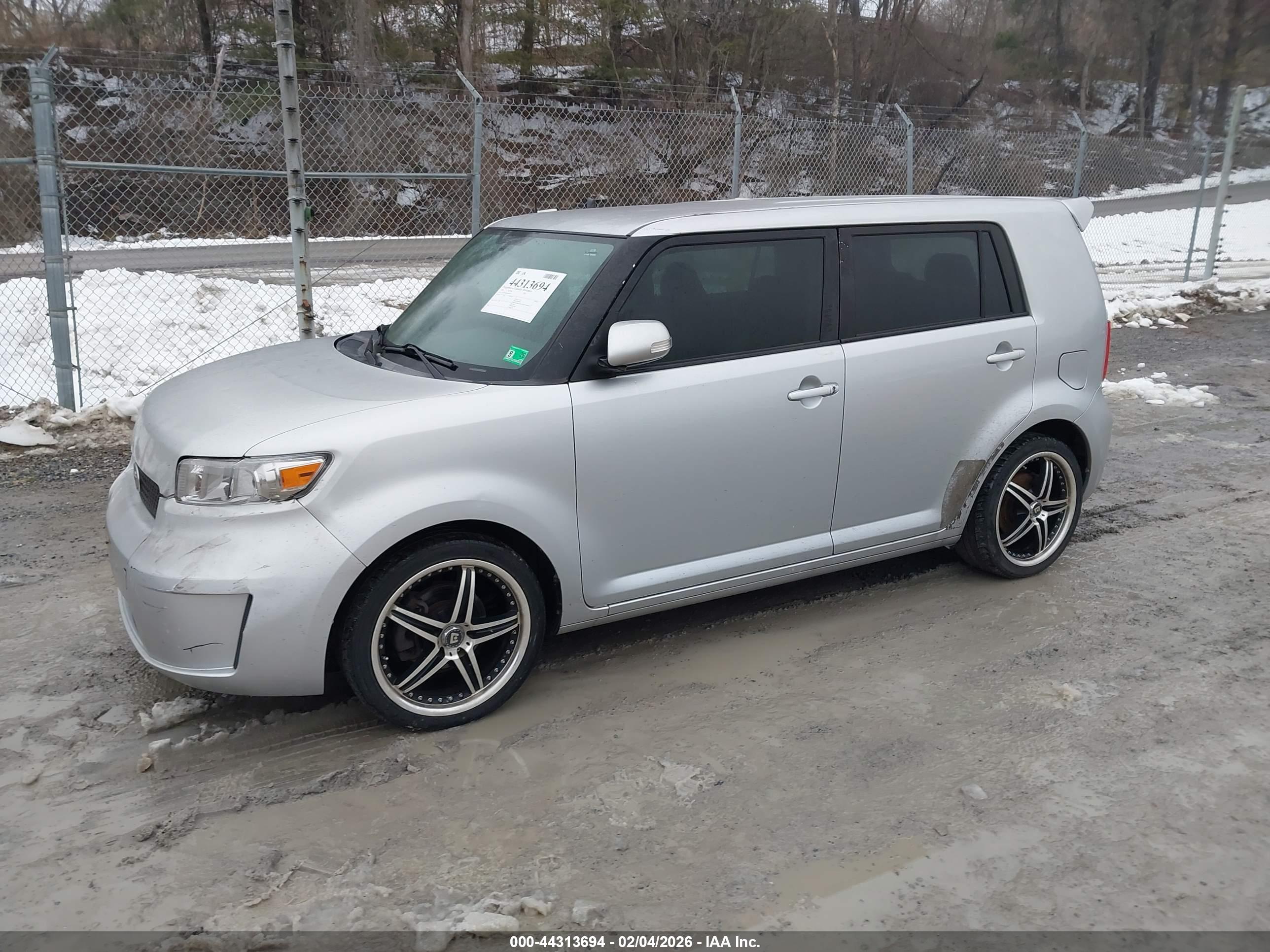 SCION XB image 2