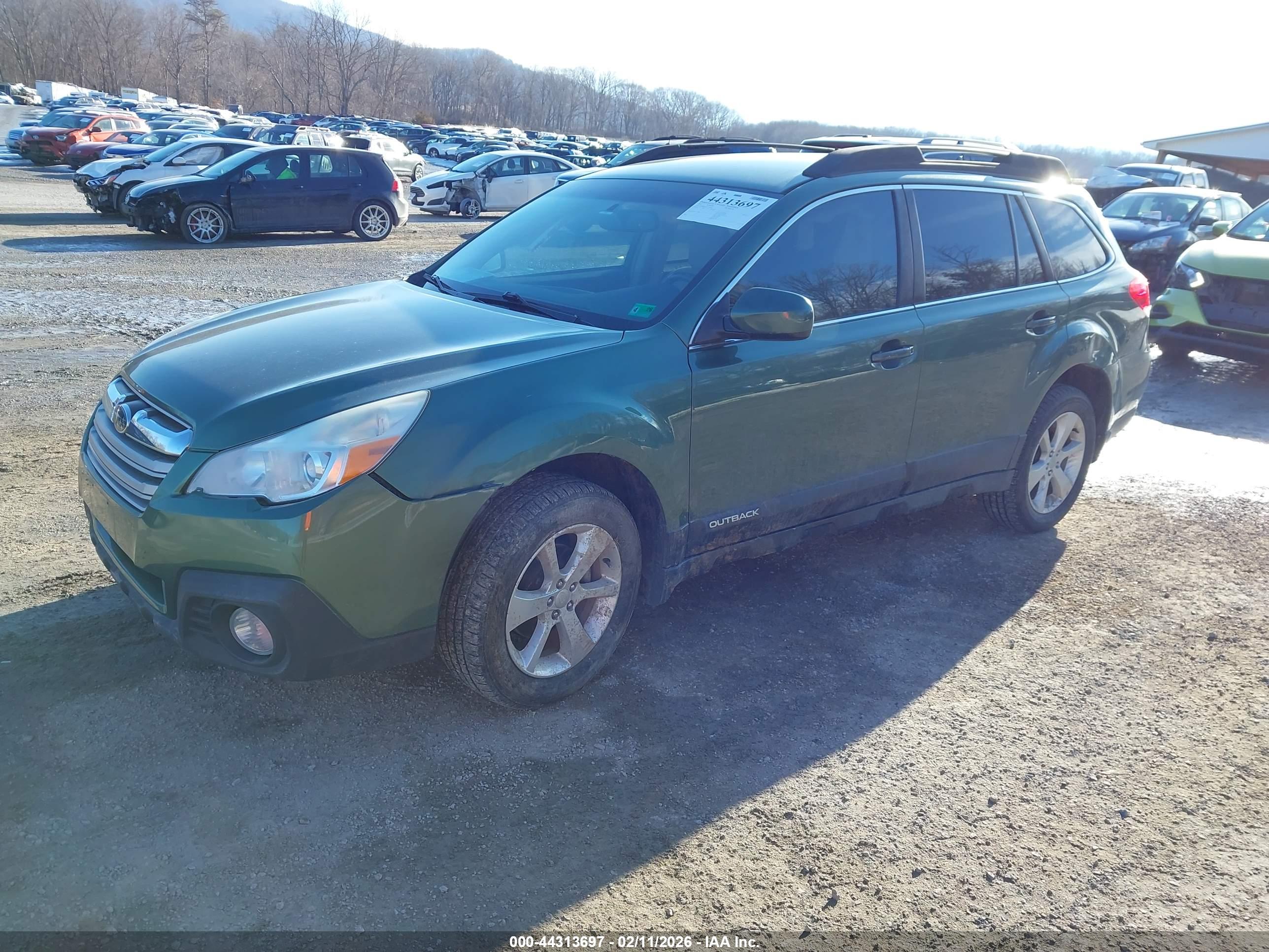 SUBARU OUTBACK image 2