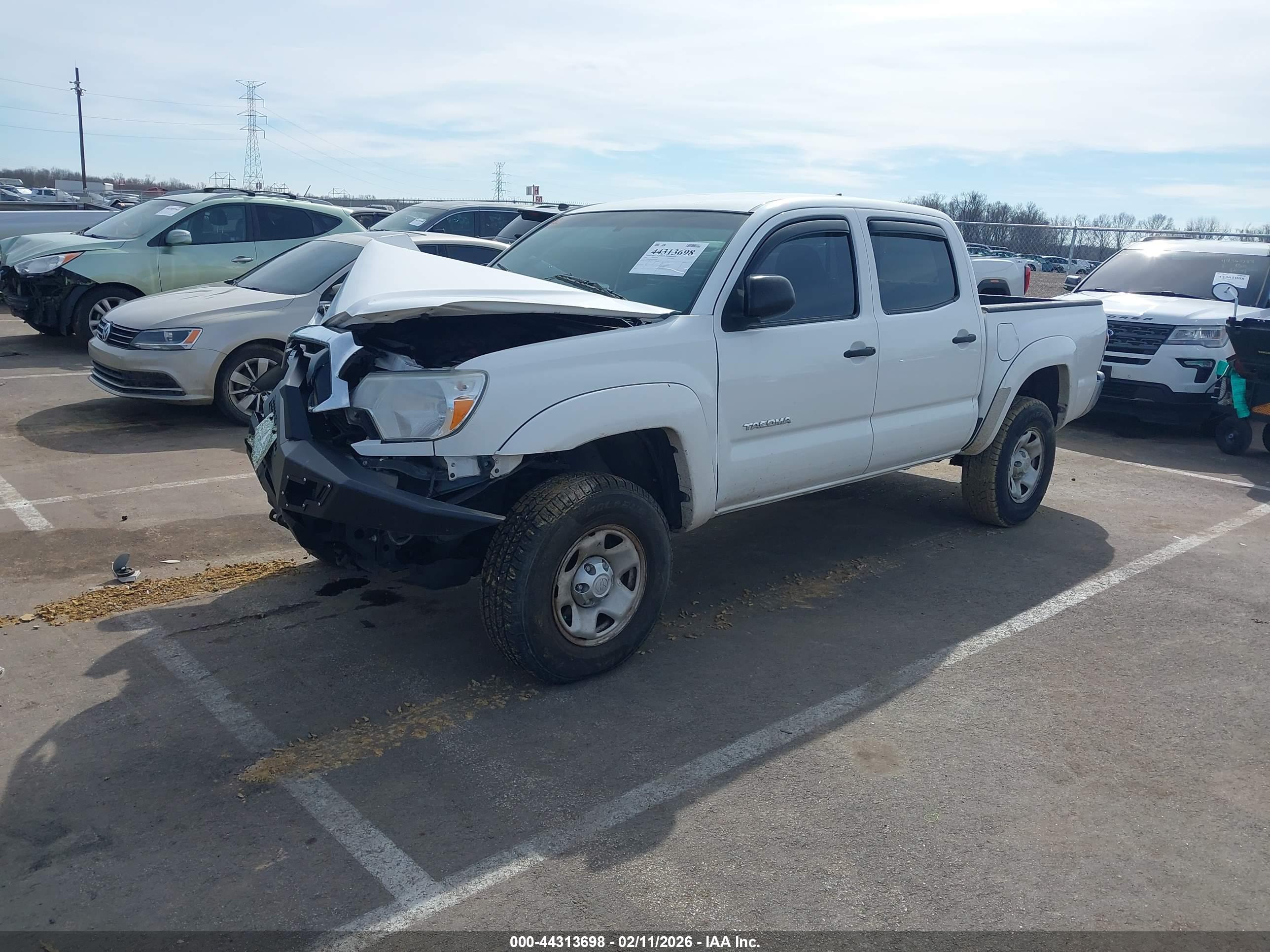 TOYOTA TACOMA image 2