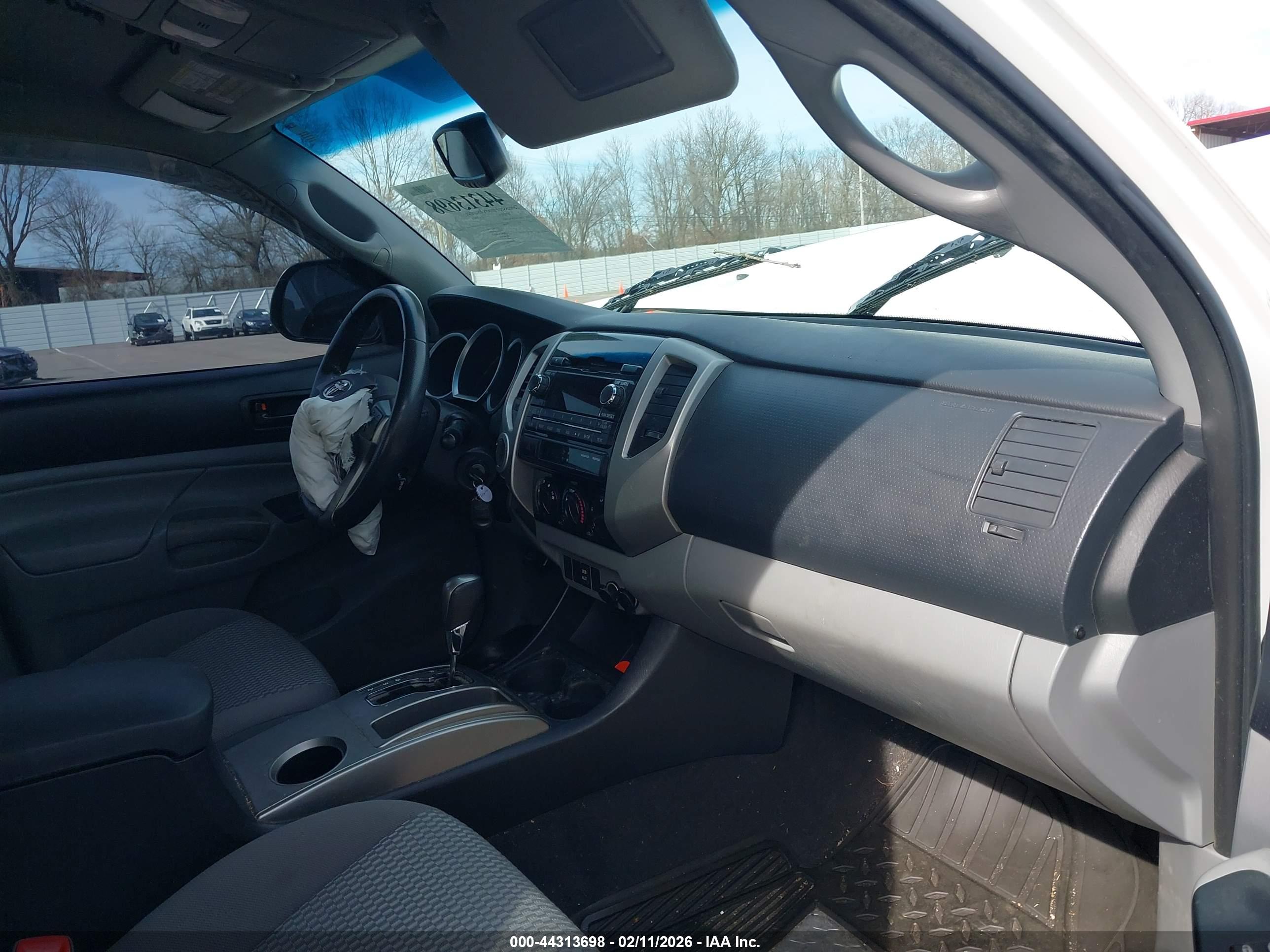 TOYOTA TACOMA image 5