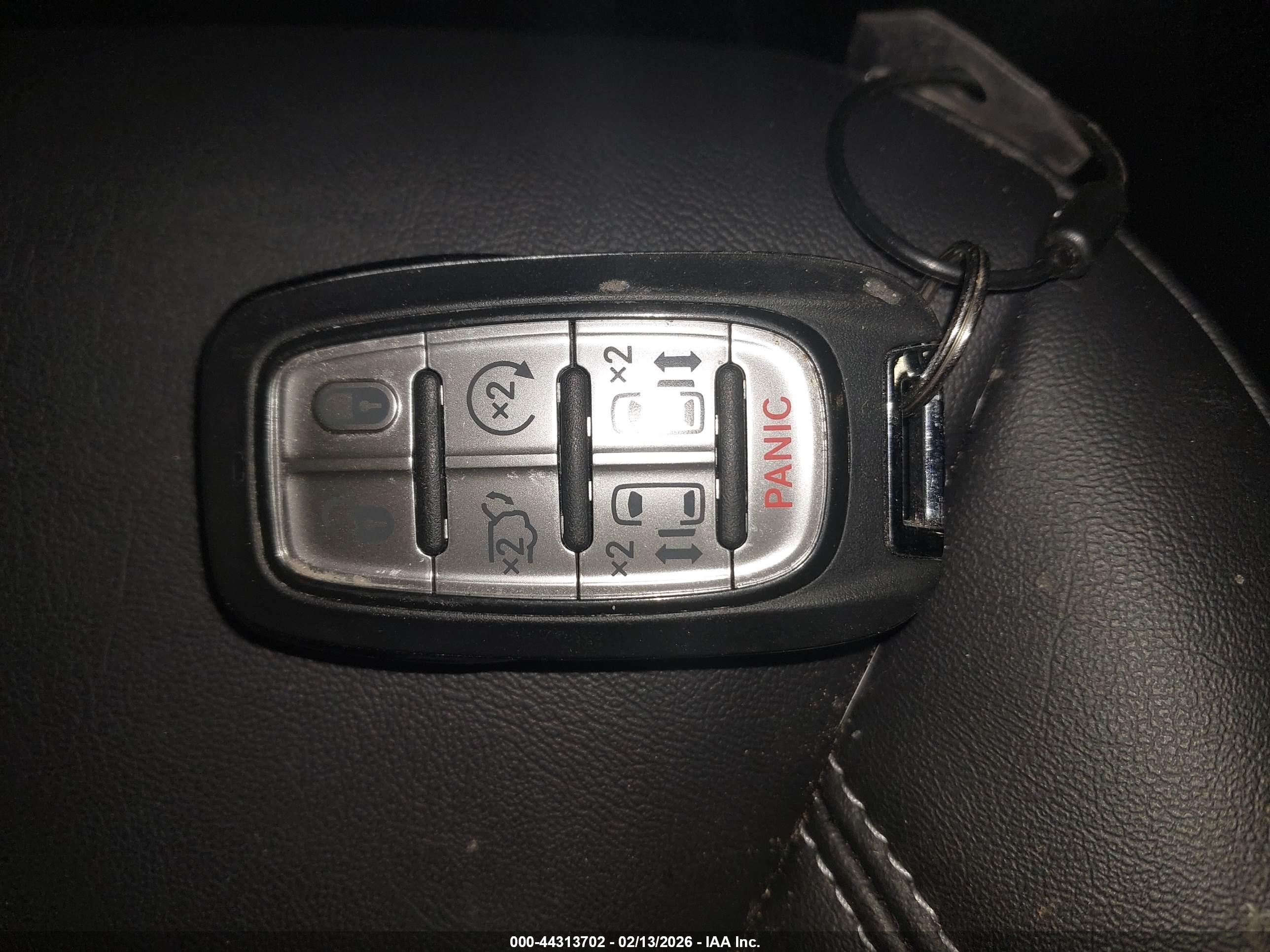 CHRYSLER PACIFICA image 11