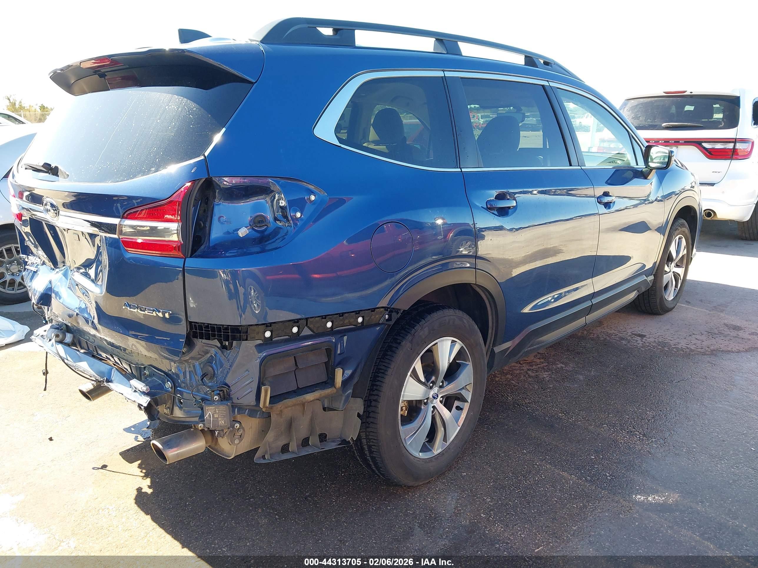 SUBARU ASCENT image 4