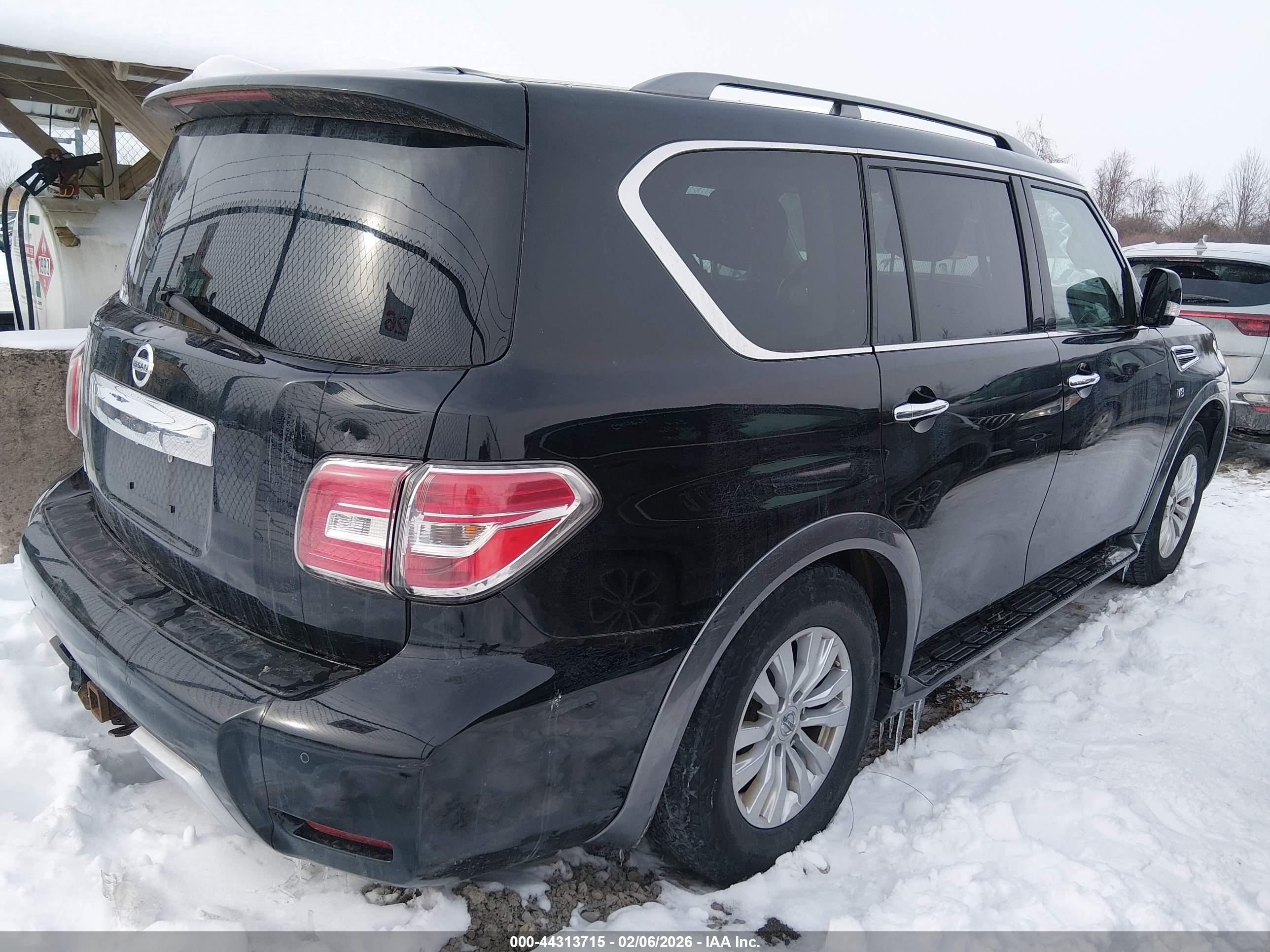 NISSAN ARMADA image 4