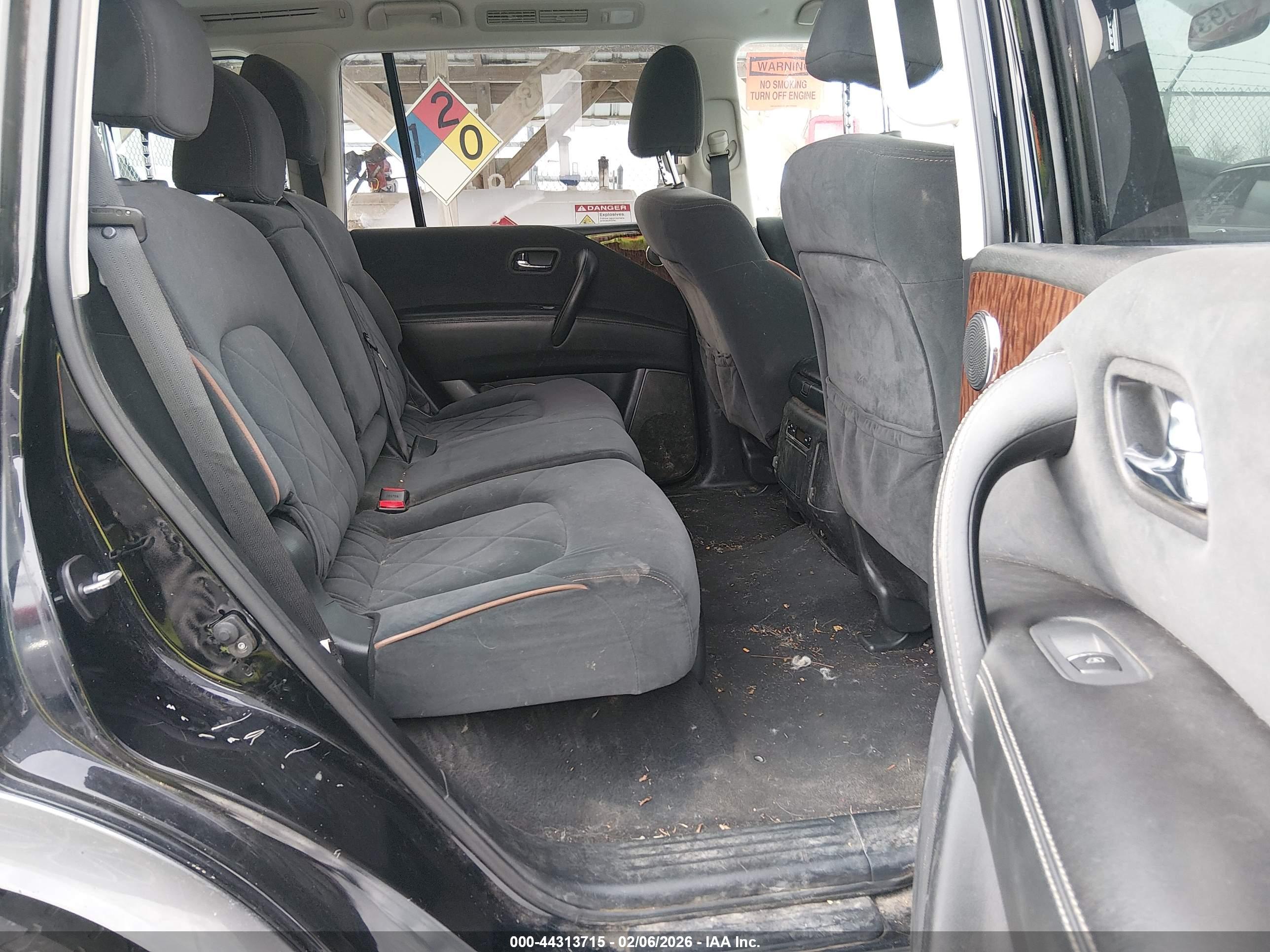 NISSAN ARMADA image 8