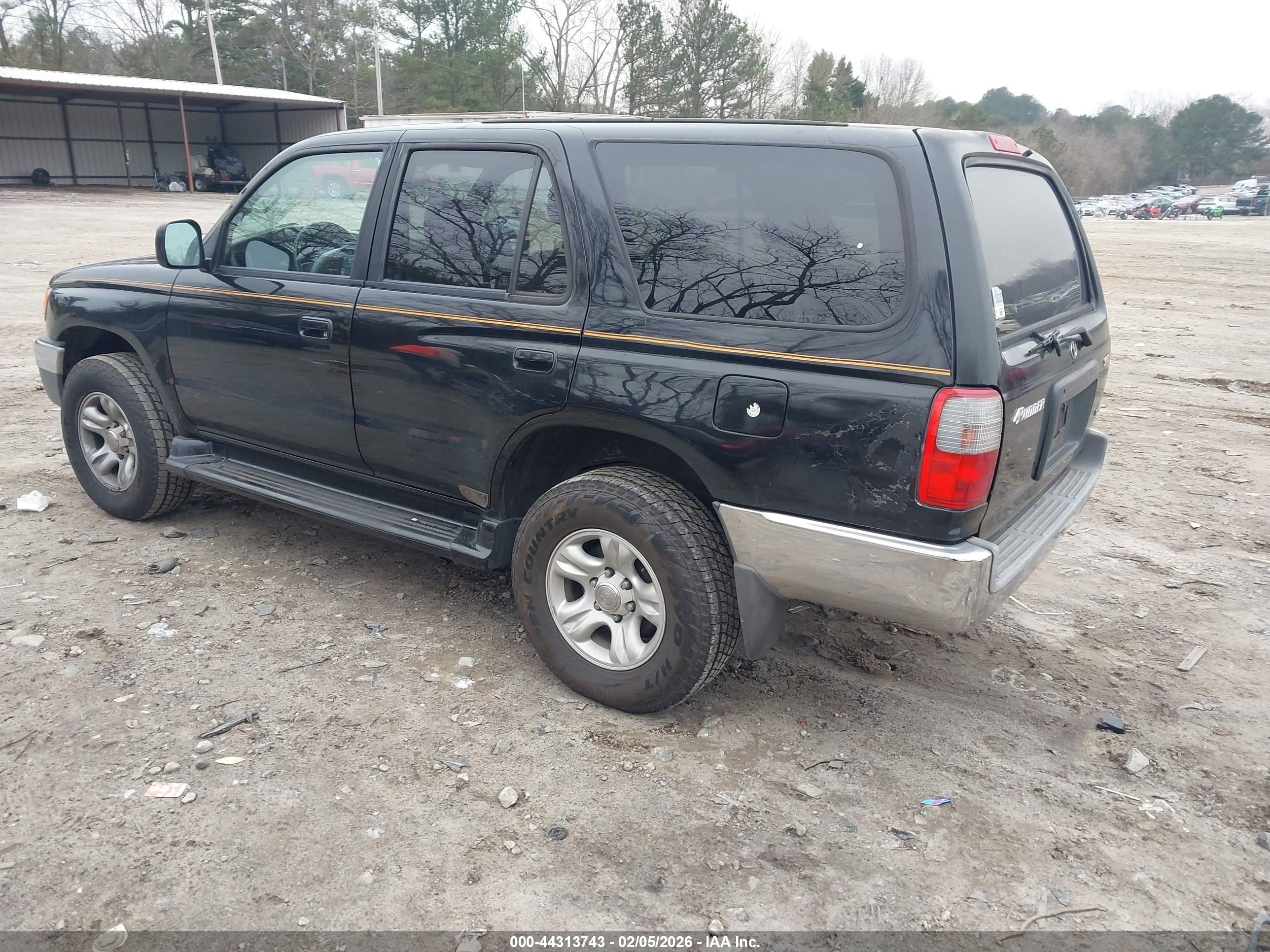 TOYOTA 4RUNNER image 3
