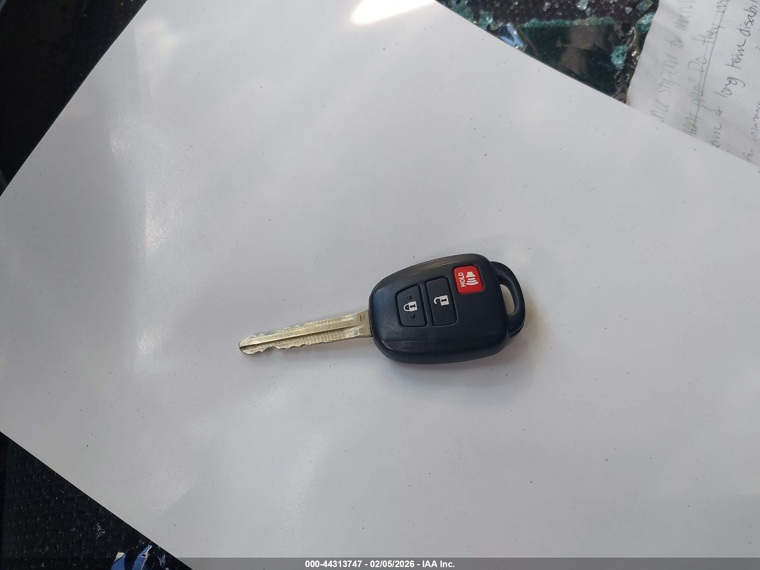 TOYOTA RAV4 image 11