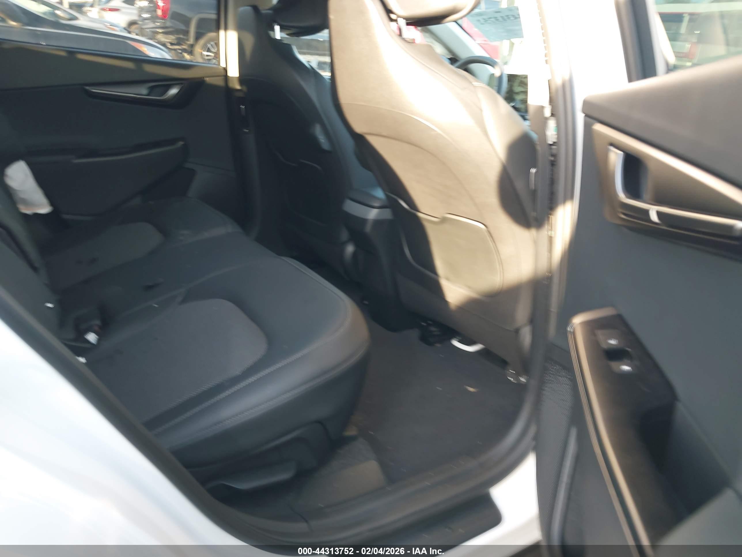 KIA EV6 image 8
