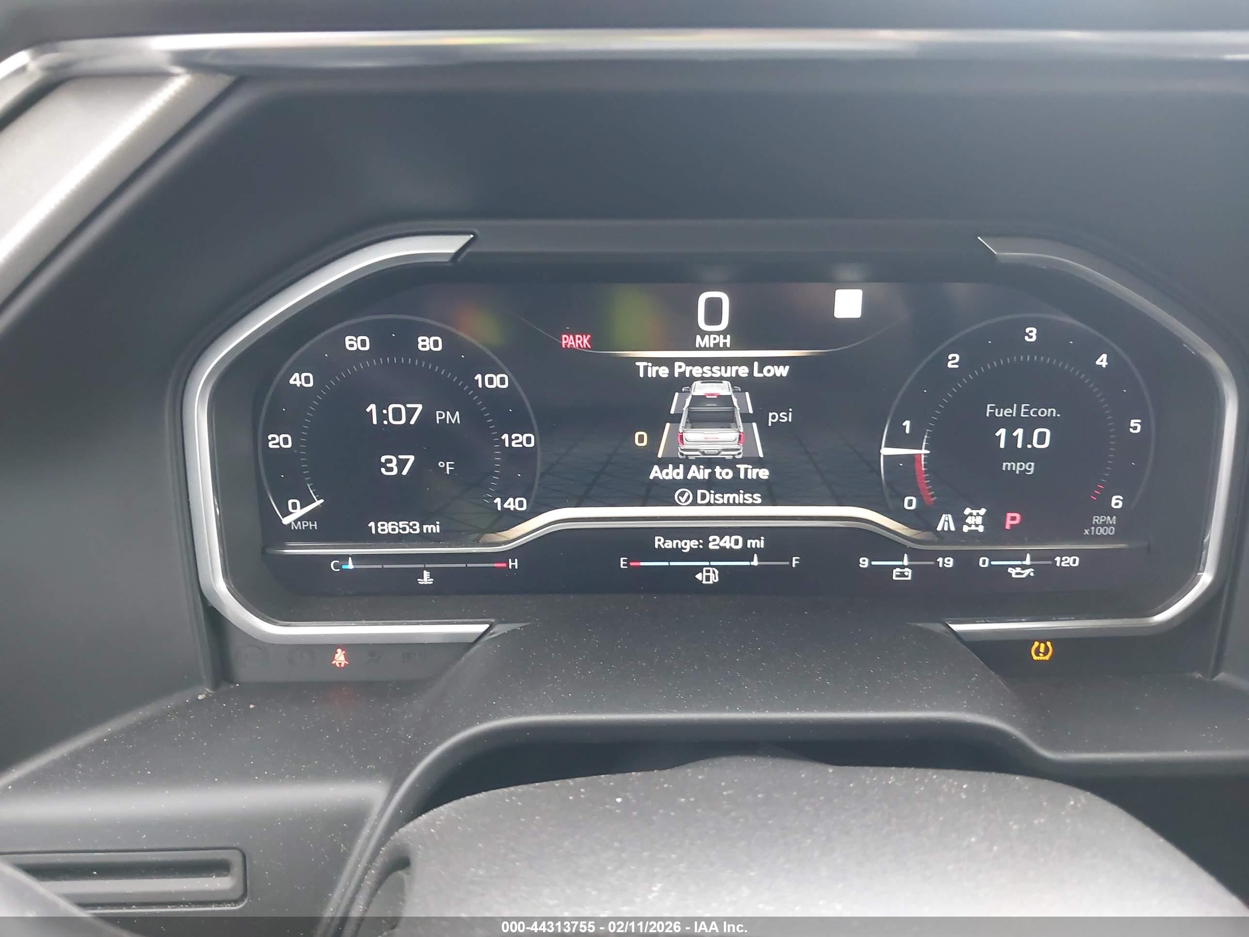 GMC SIERRA image 7