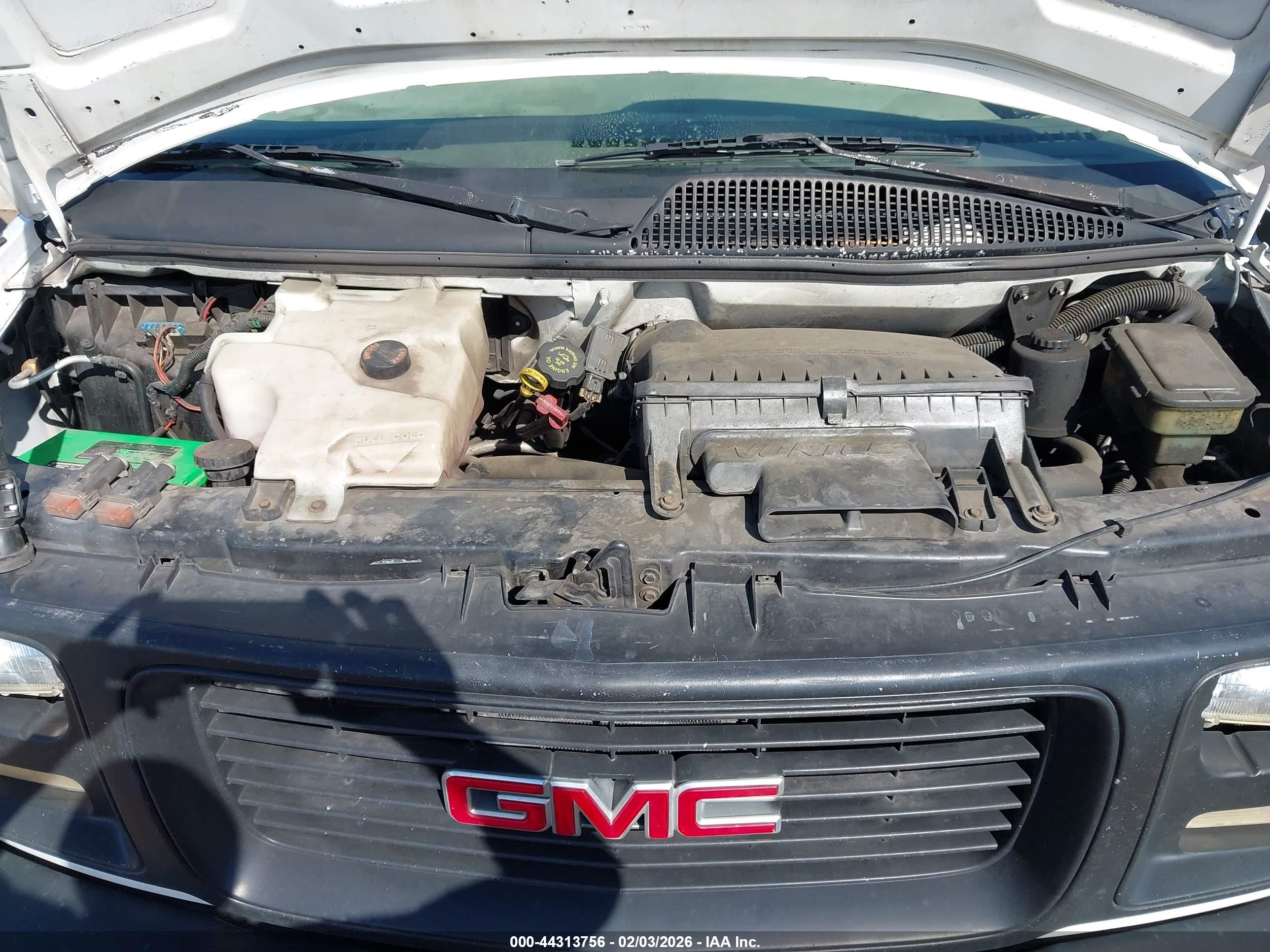 GMC SAVANA image 10