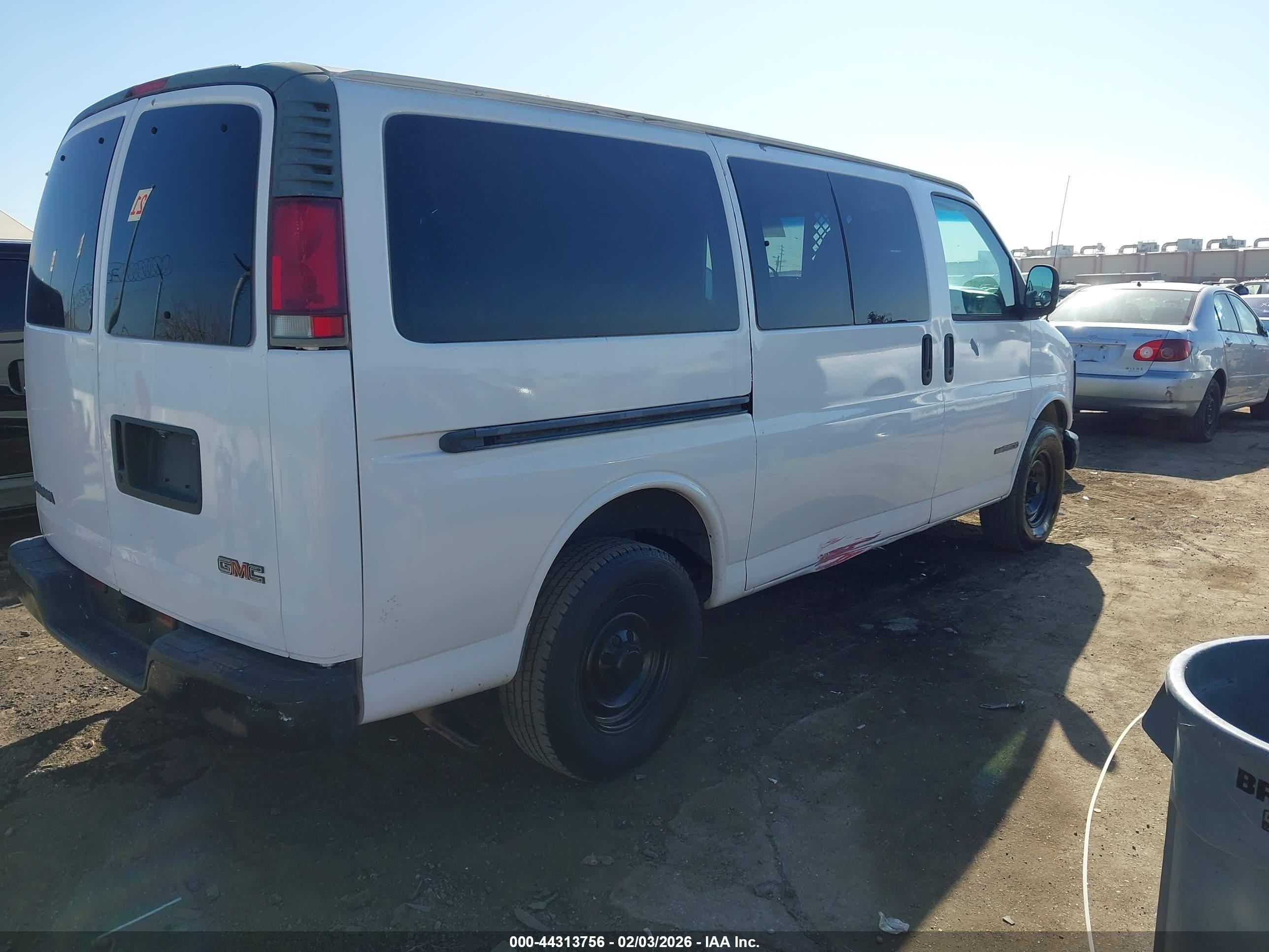 GMC SAVANA image 4