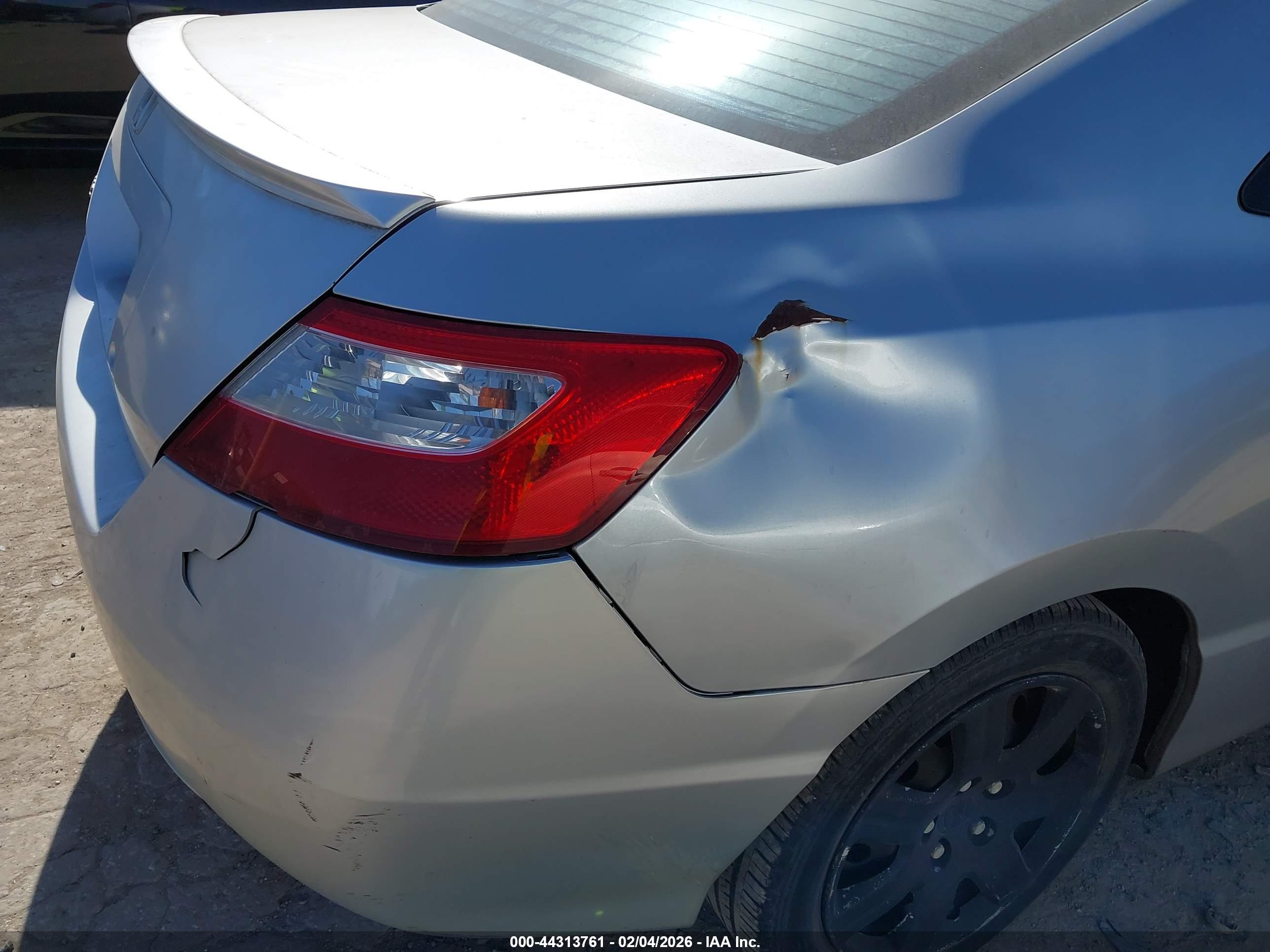 HONDA CIVIC image 6