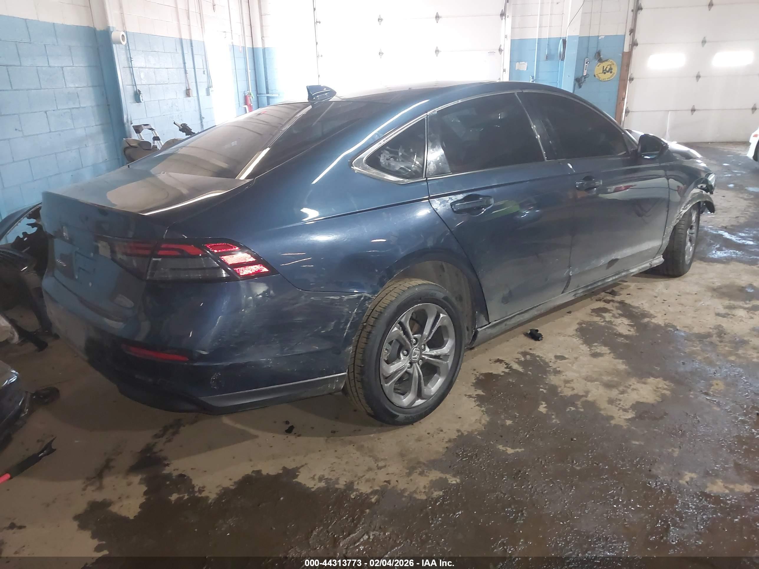 HONDA ACCORD image 4
