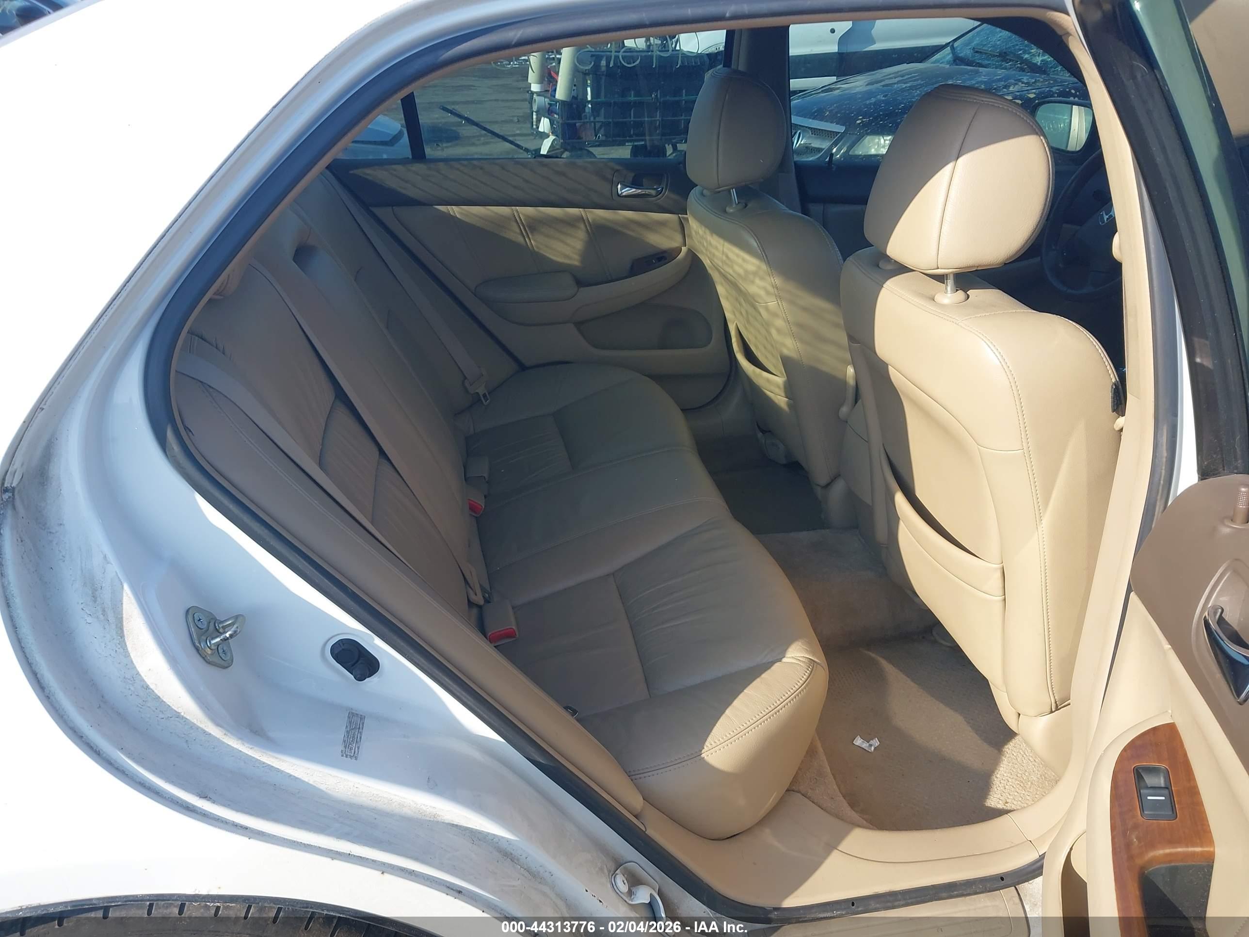 HONDA ACCORD image 8