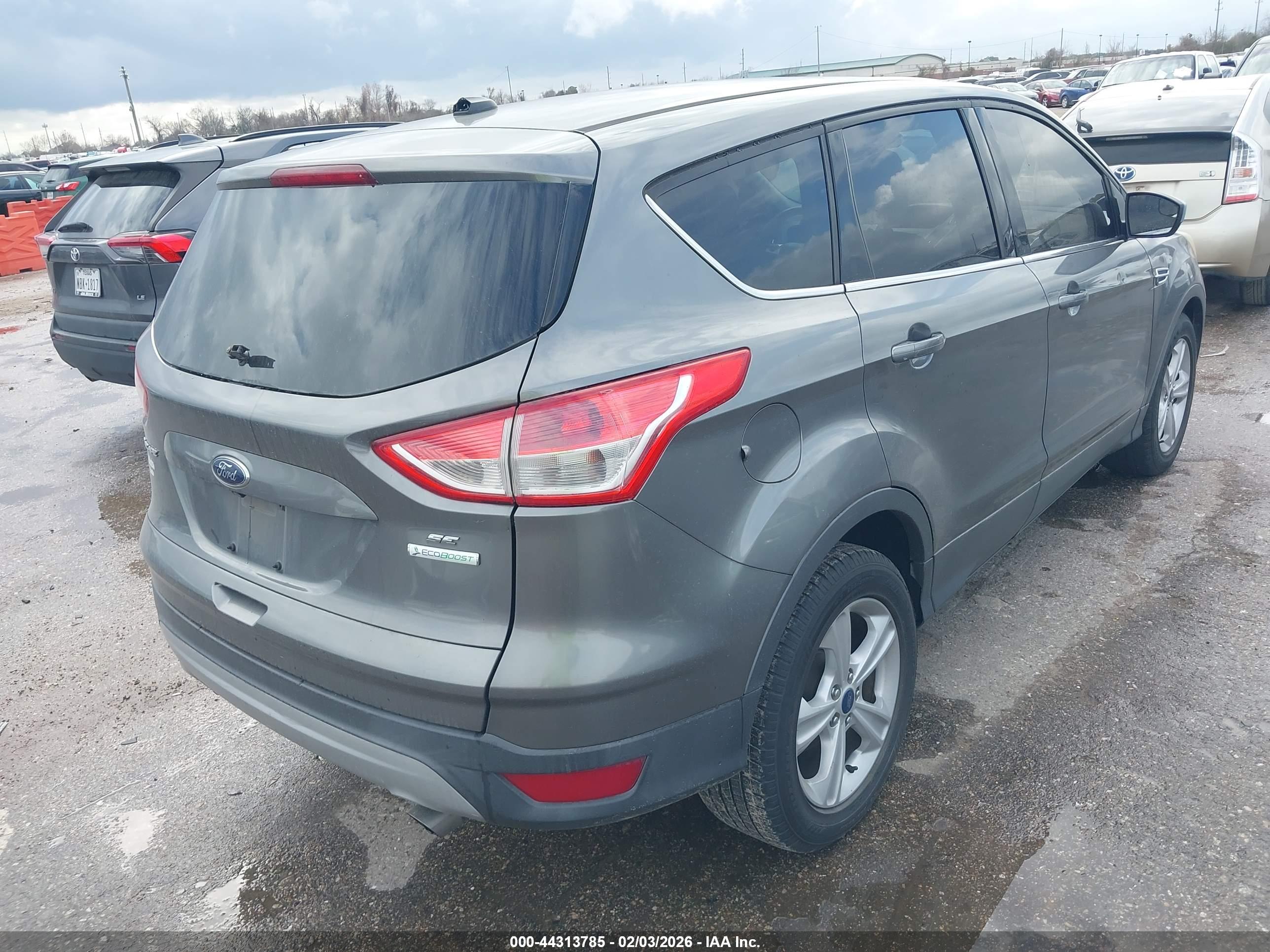 FORD ESCAPE image 4