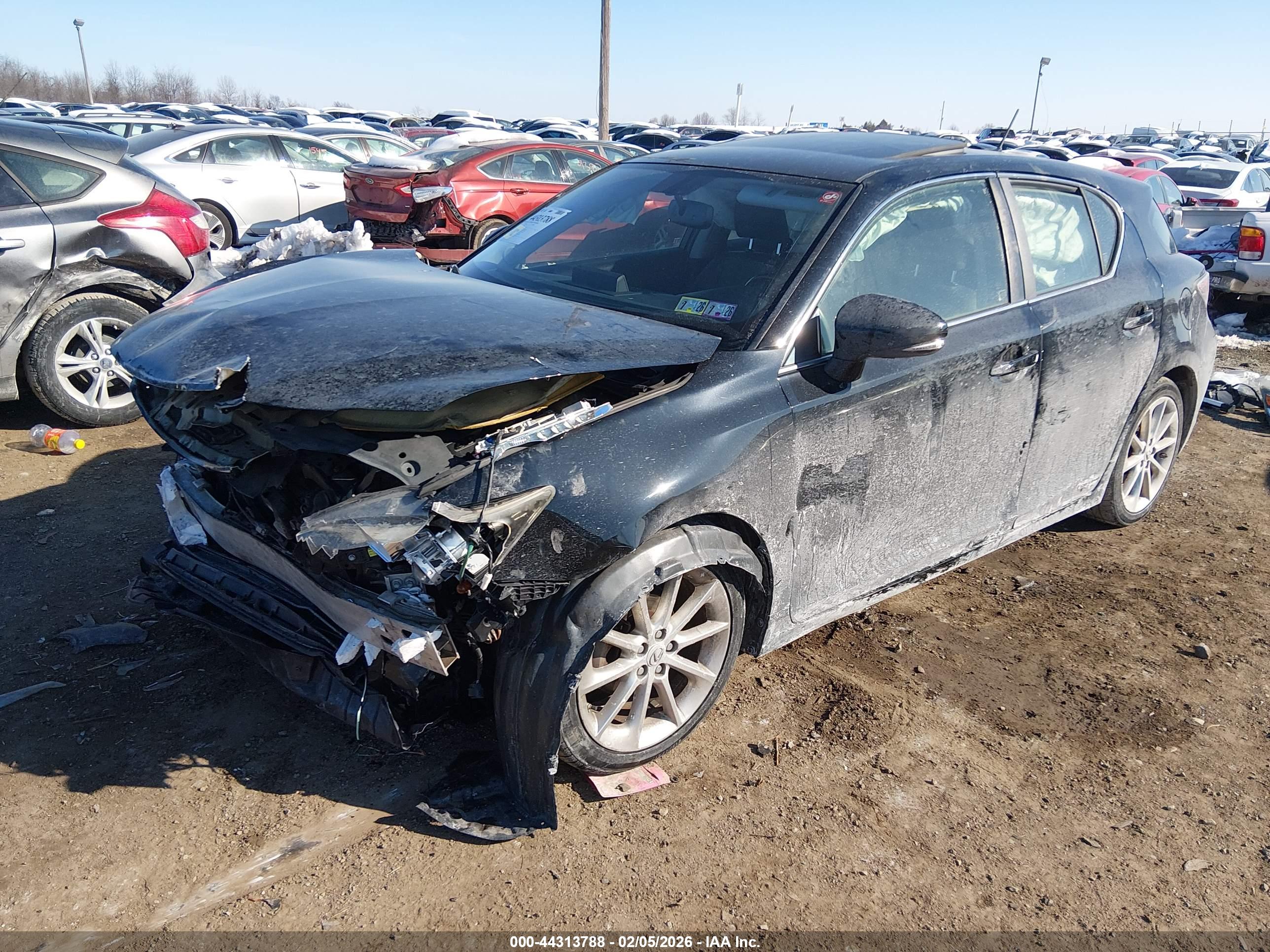 LEXUS CT image 2