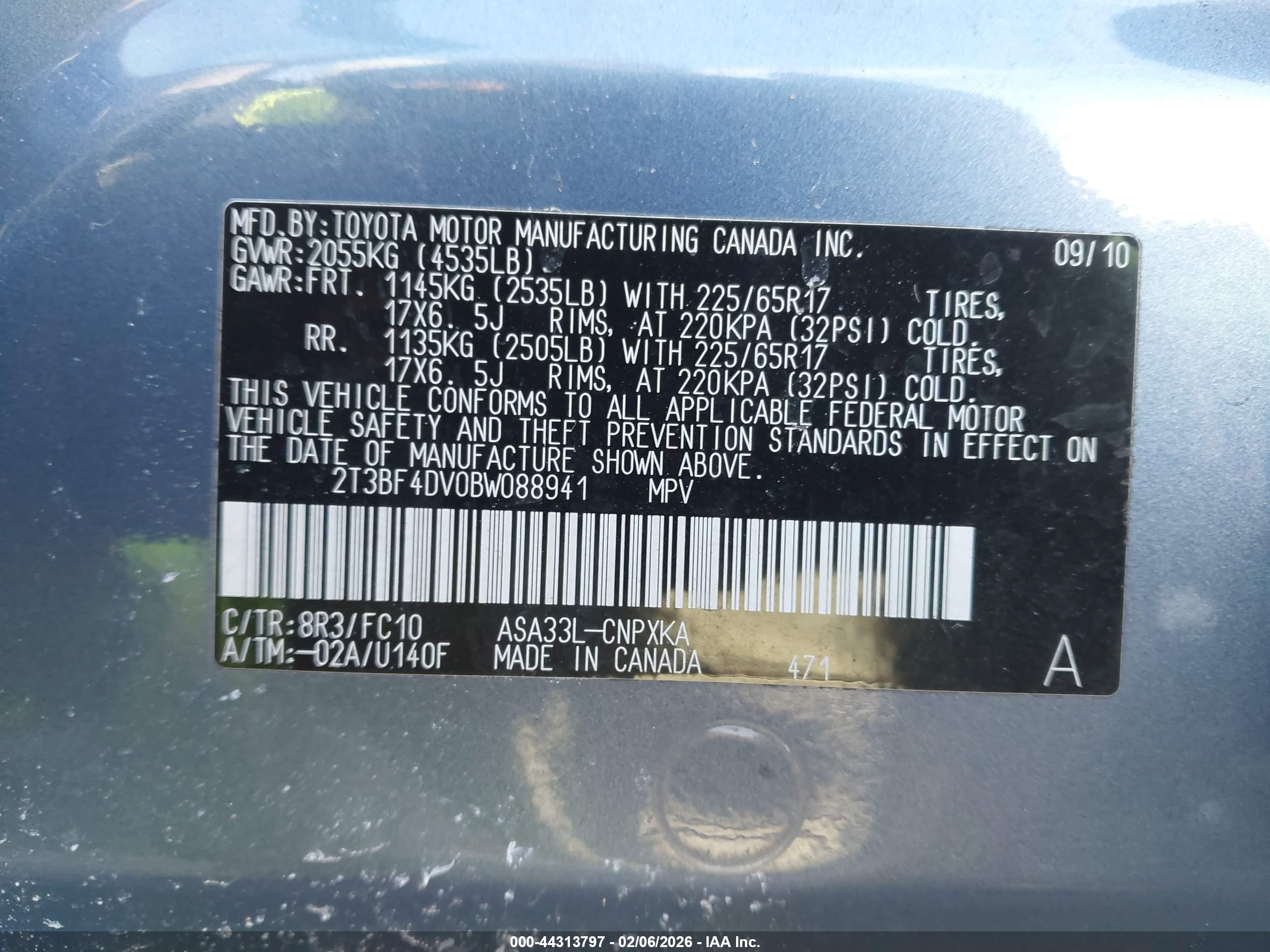TOYOTA RAV4 image 9