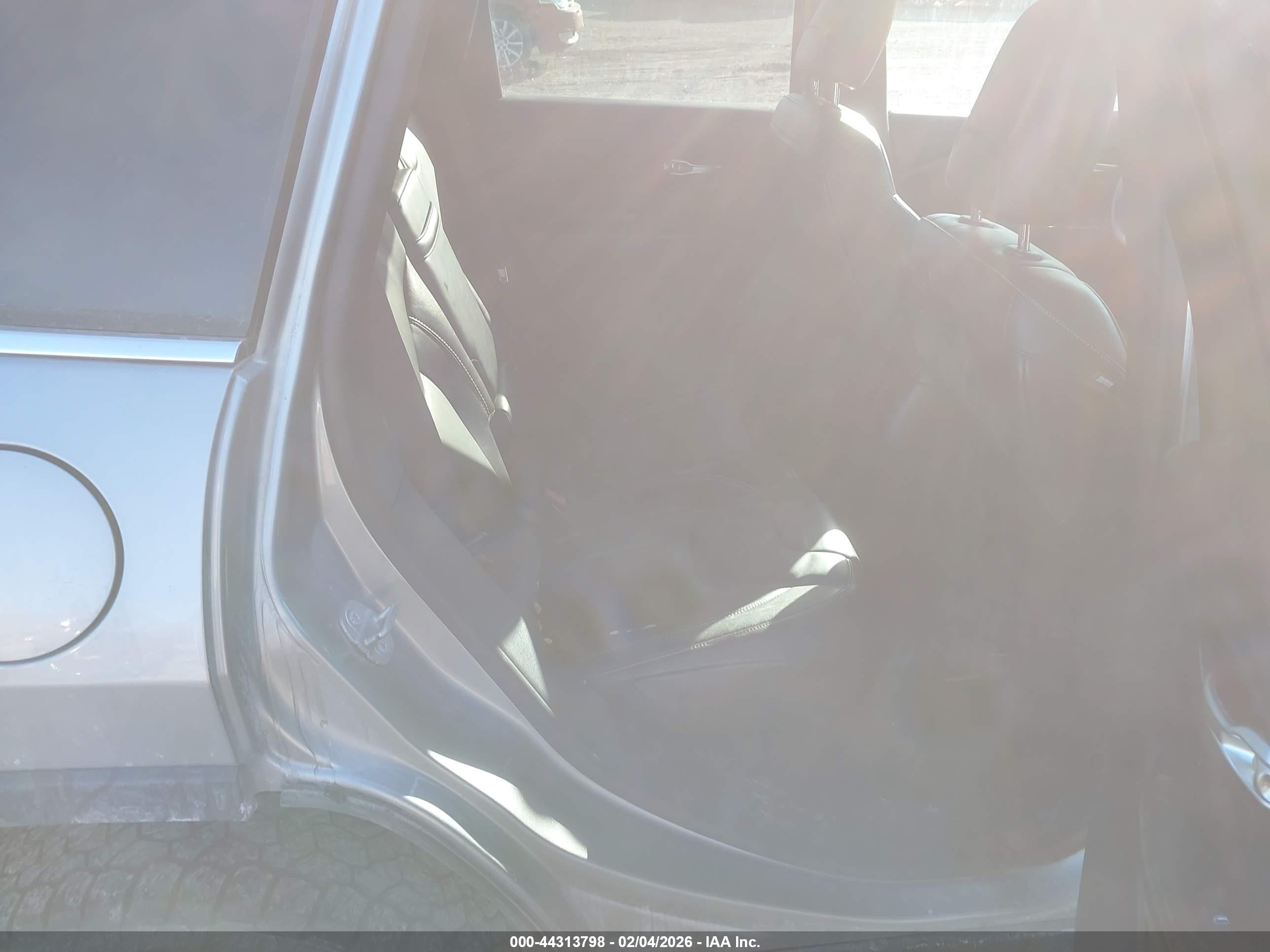 JEEP CHEROKEE image 8