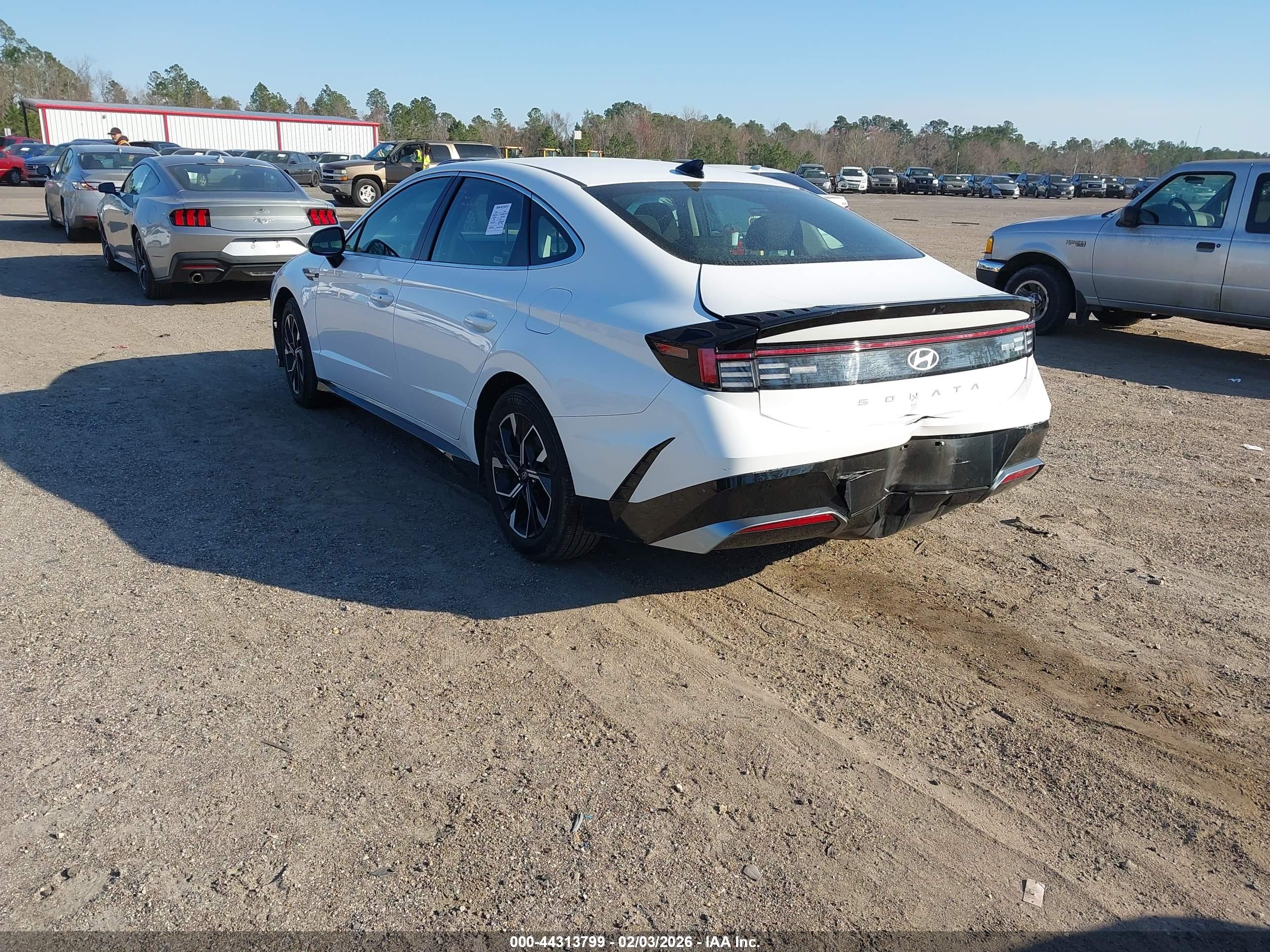 HYUNDAI SONATA image 3