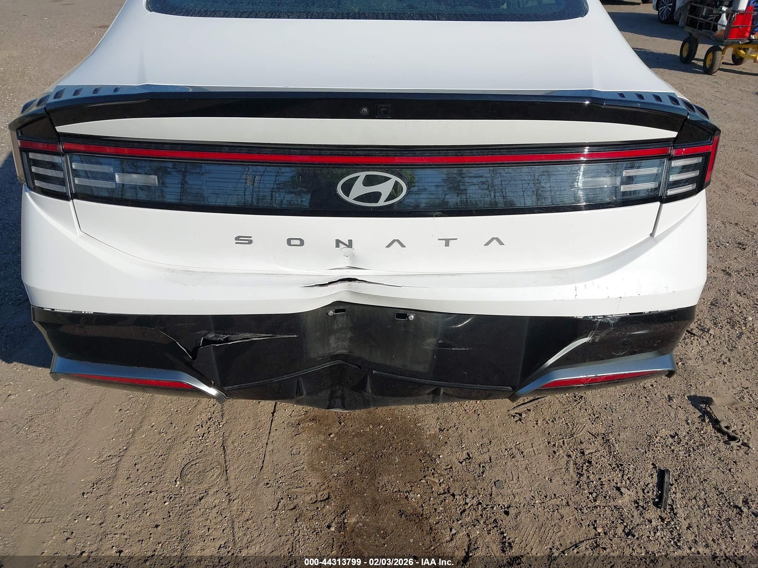 HYUNDAI SONATA image 6