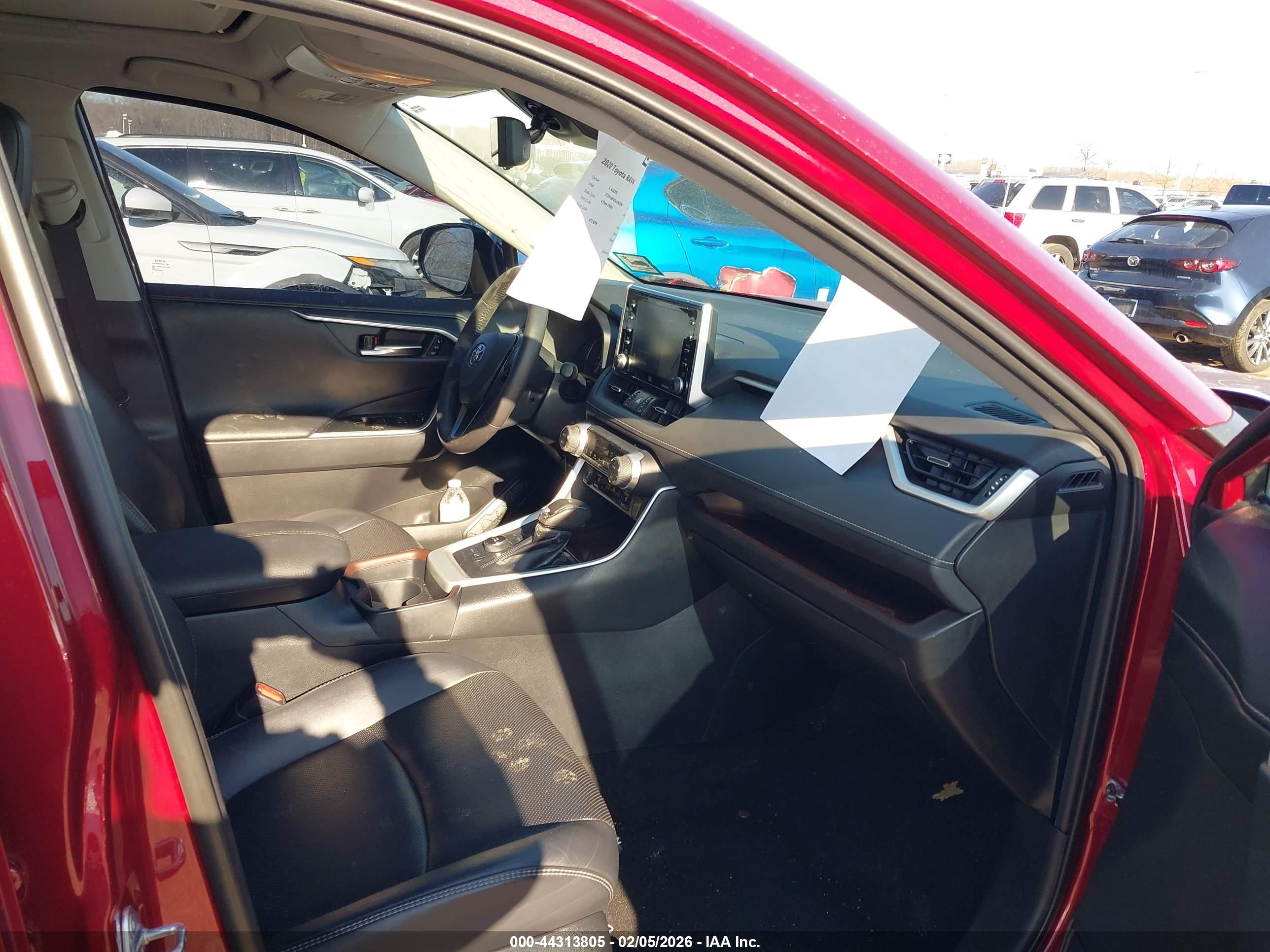TOYOTA RAV4 image 5