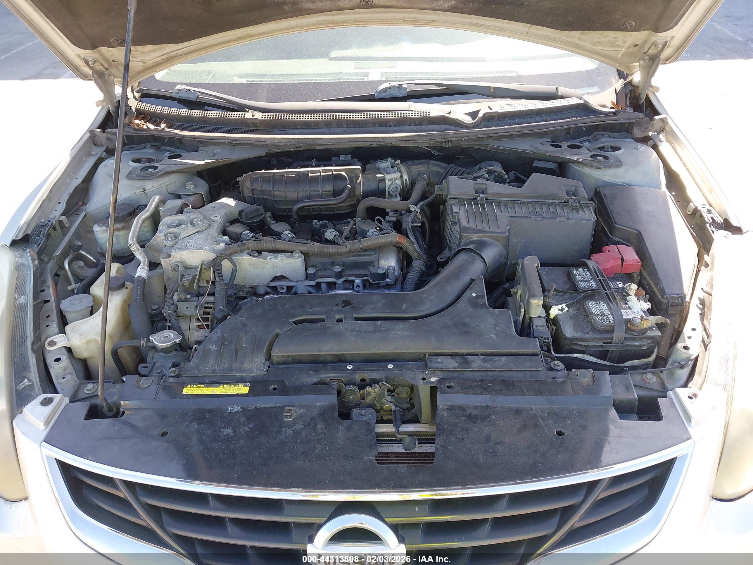 NISSAN ALTIMA image 10