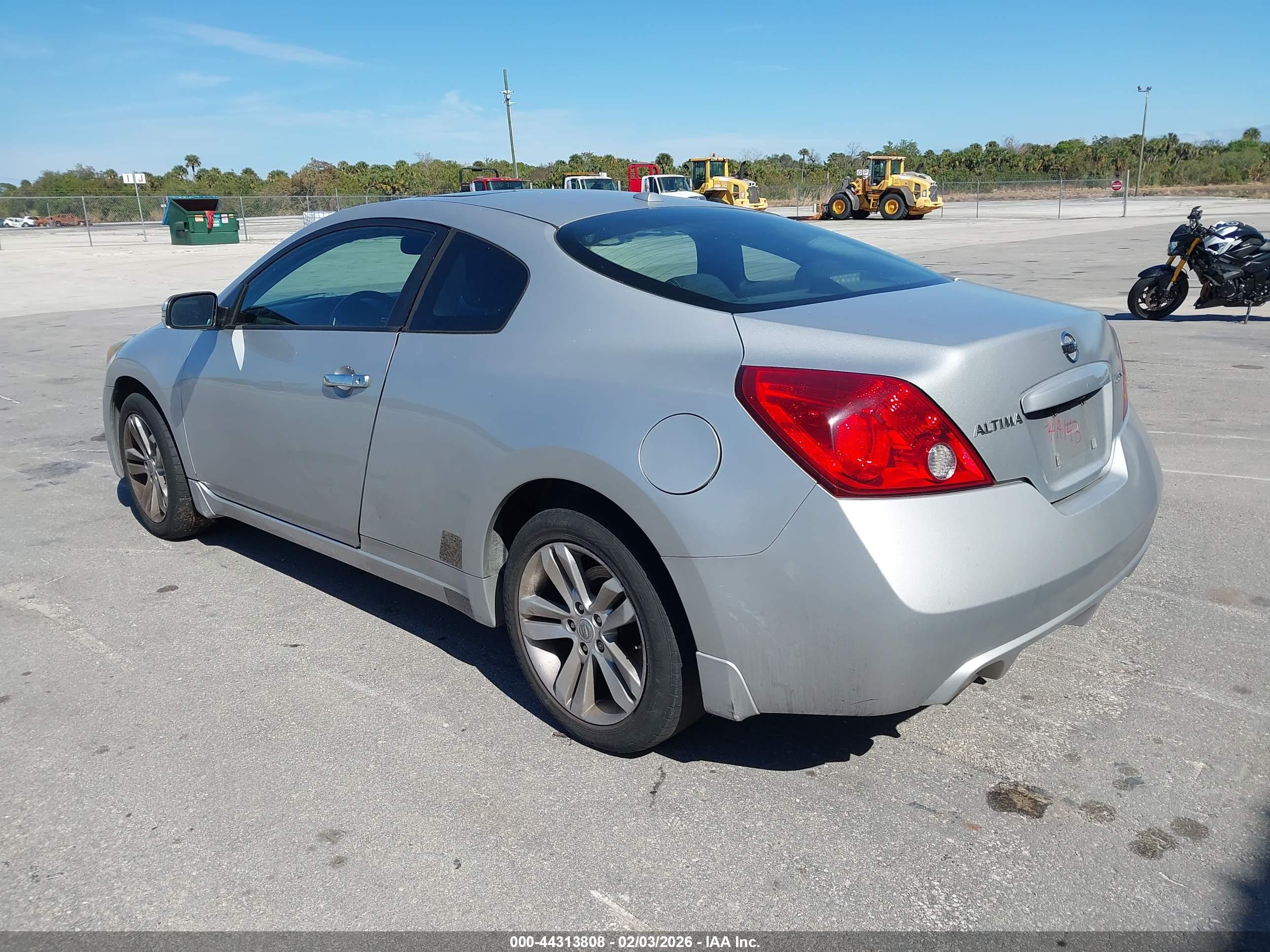 NISSAN ALTIMA image 3