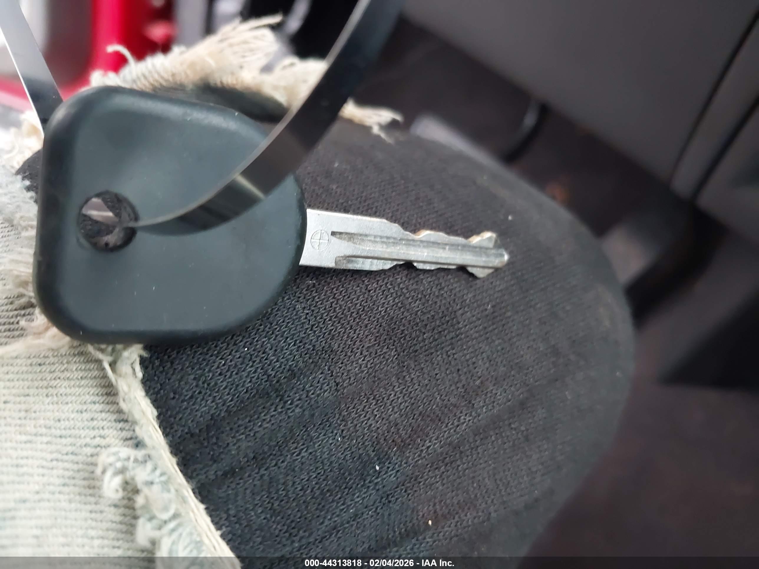 GMC SIERRA image 11