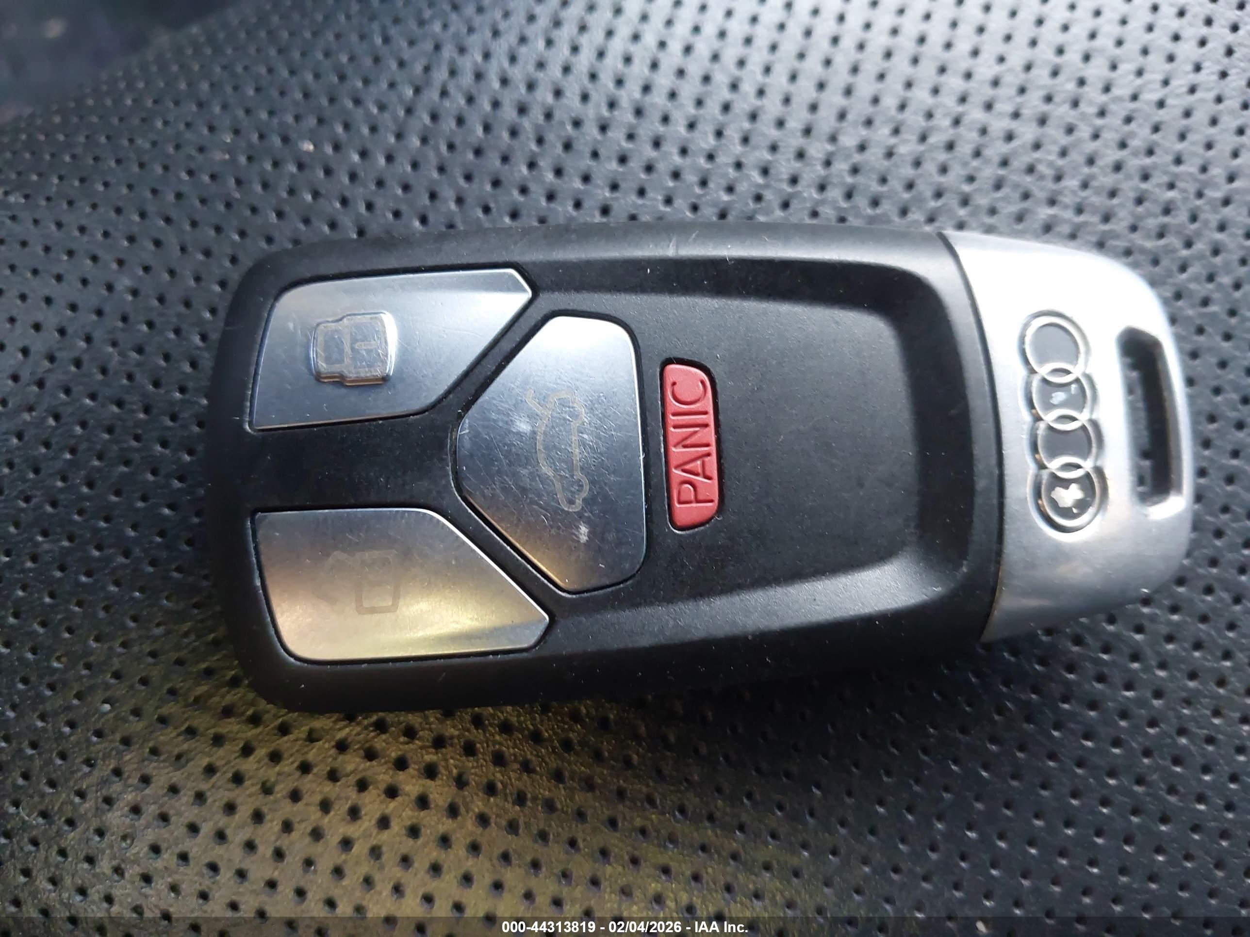AUDI Q7 image 11
