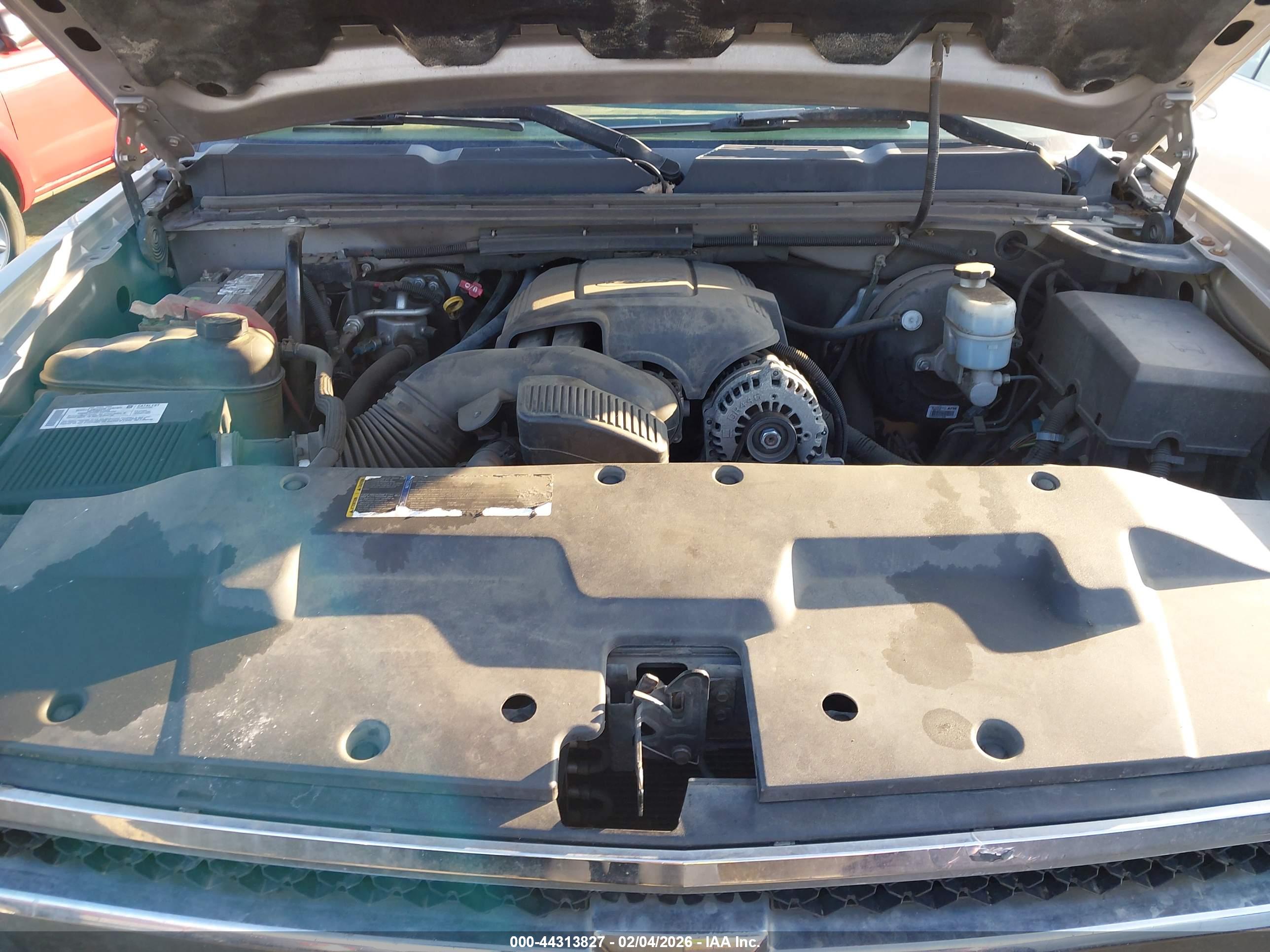CHEVROLET SILVERADO image 10