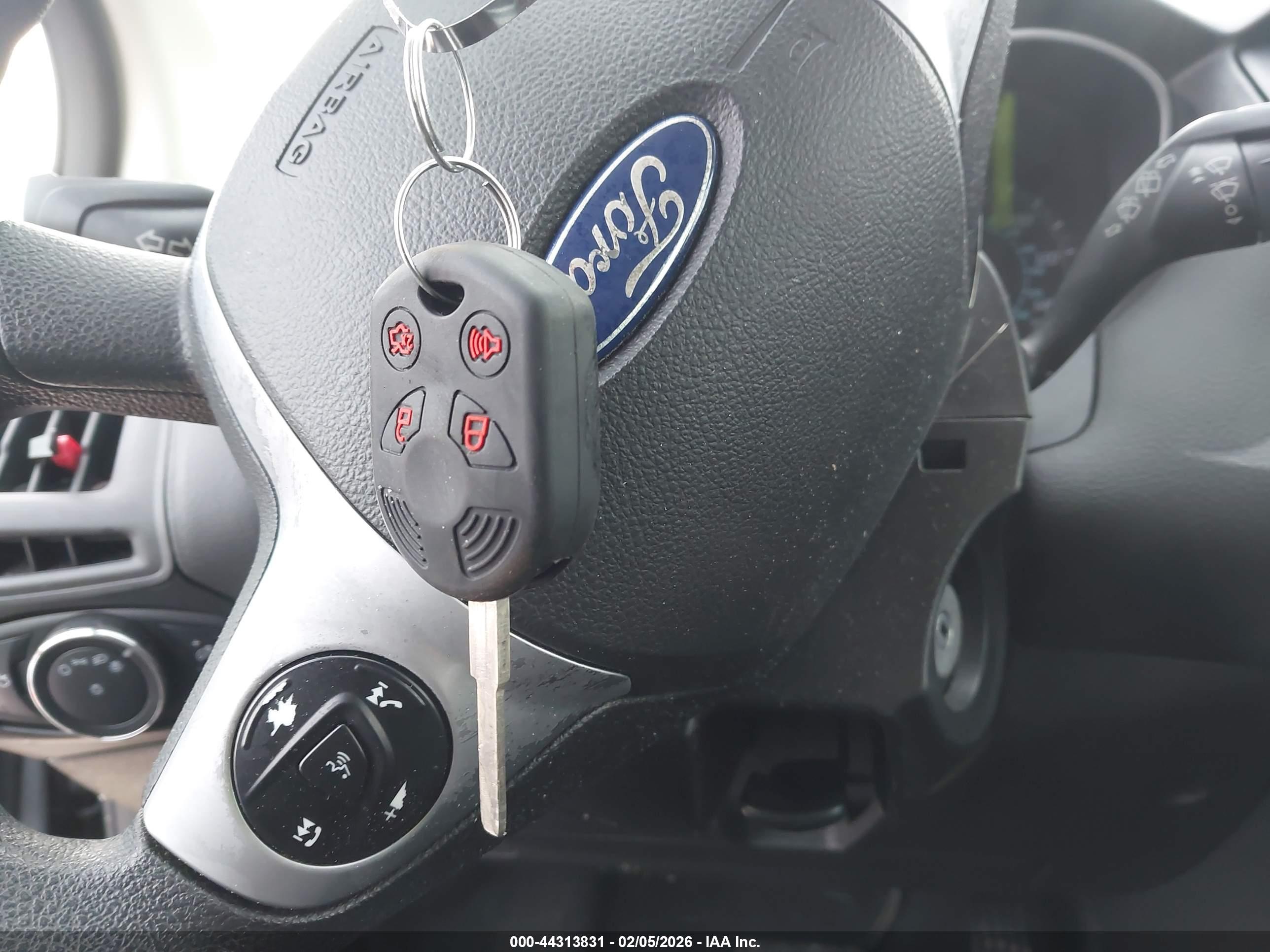 FORD FOCUS image 11