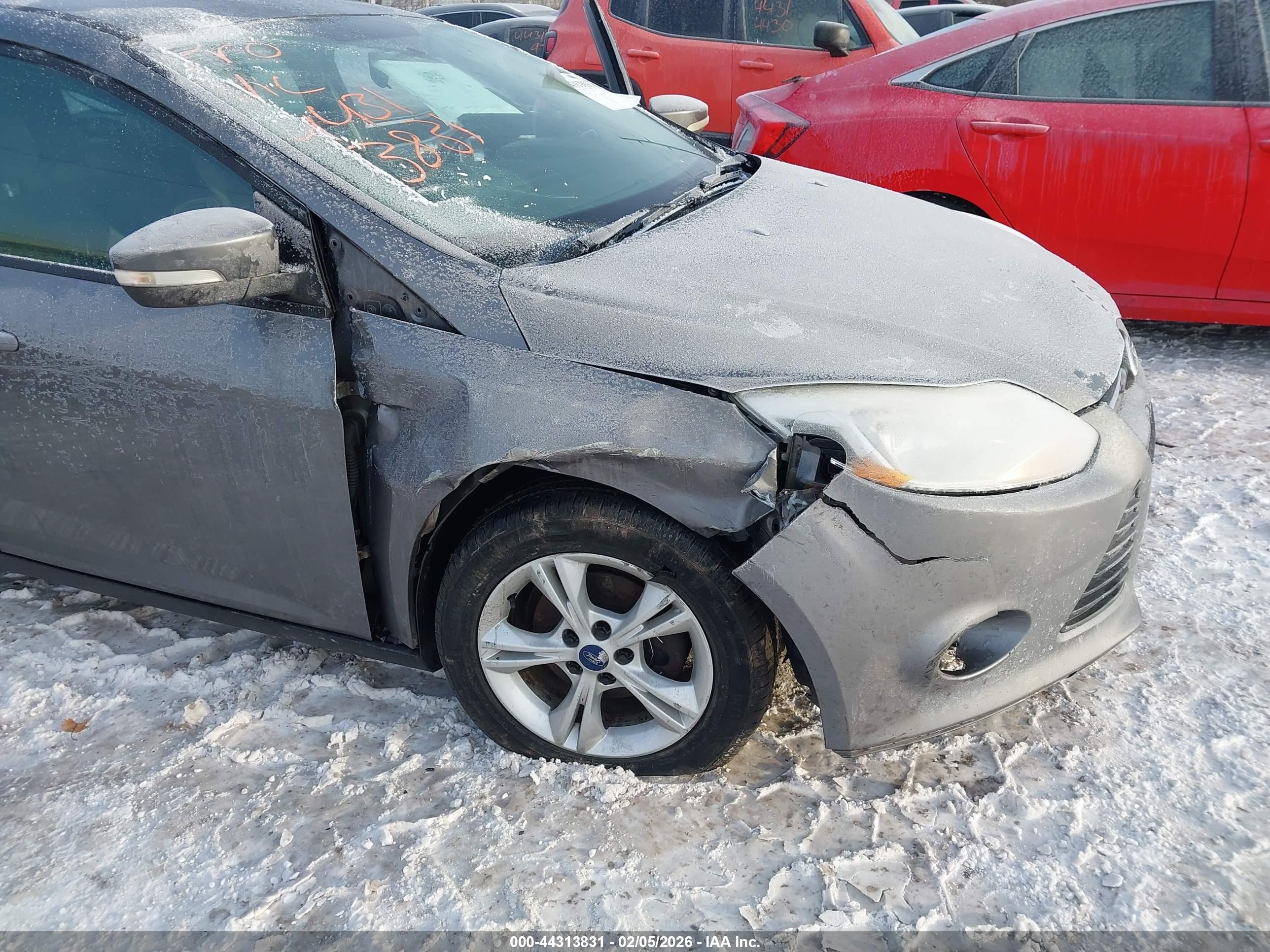 FORD FOCUS image 6