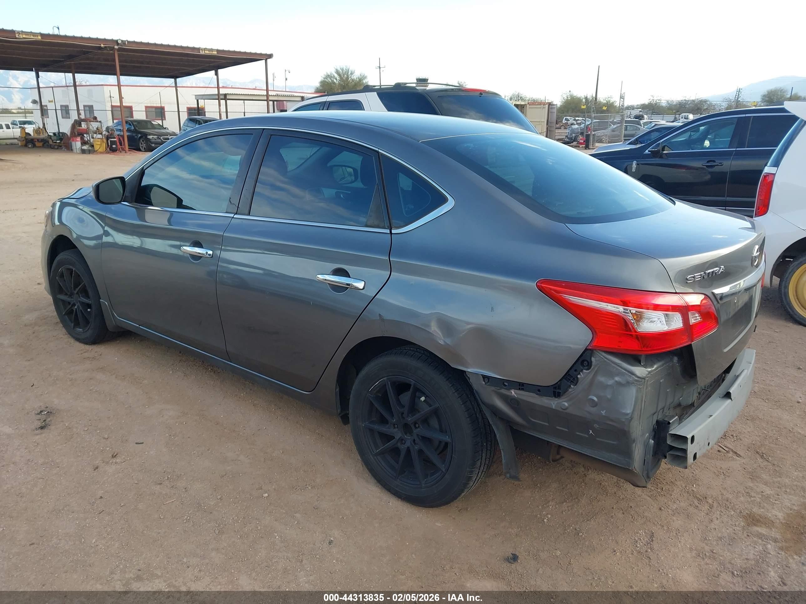 NISSAN SENTRA image 3
